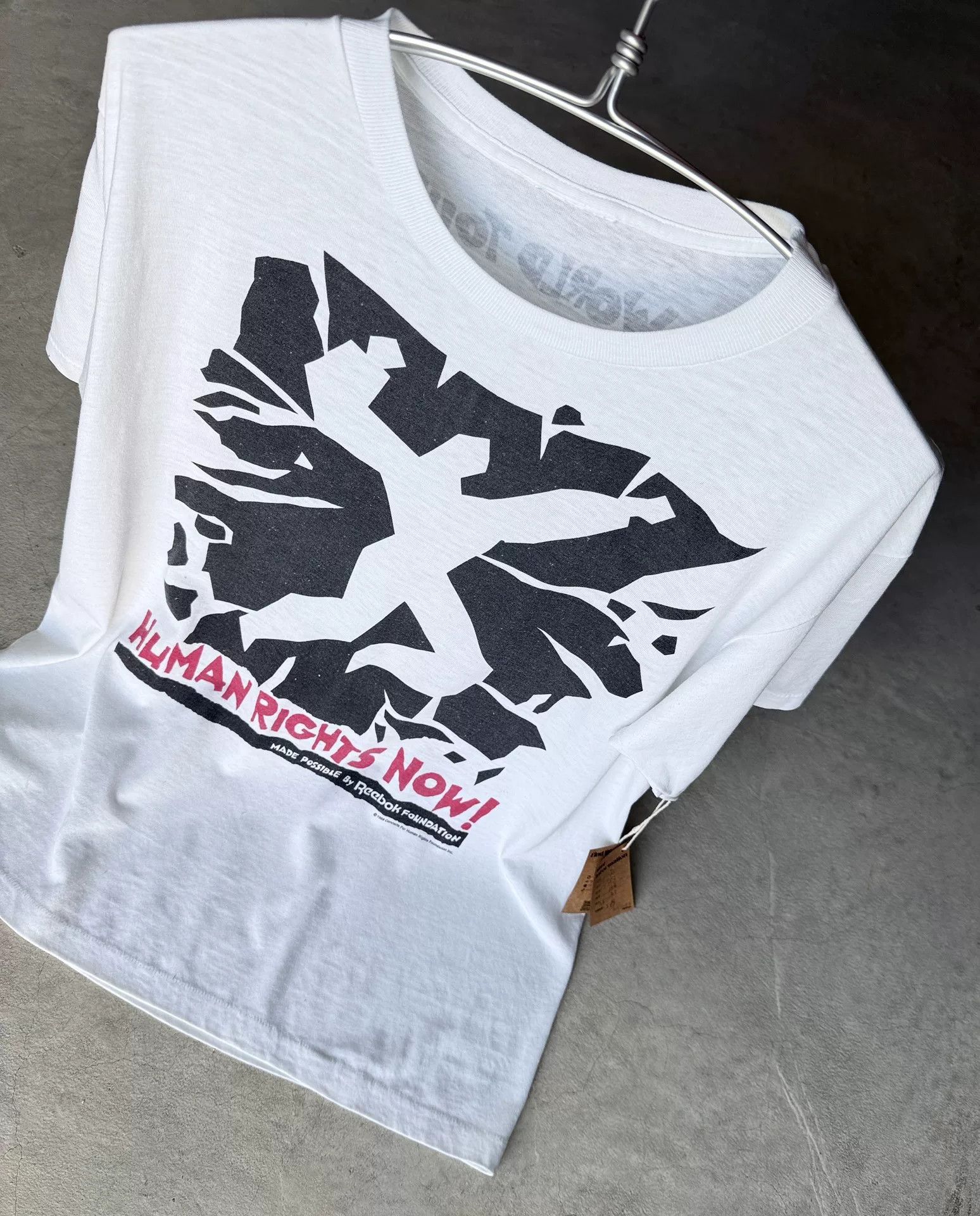 Vintage Vintage 80s Reebok Human Rights Now Tour Tee Size US L / EU 52-54 / 3 - 8 Thumbnail