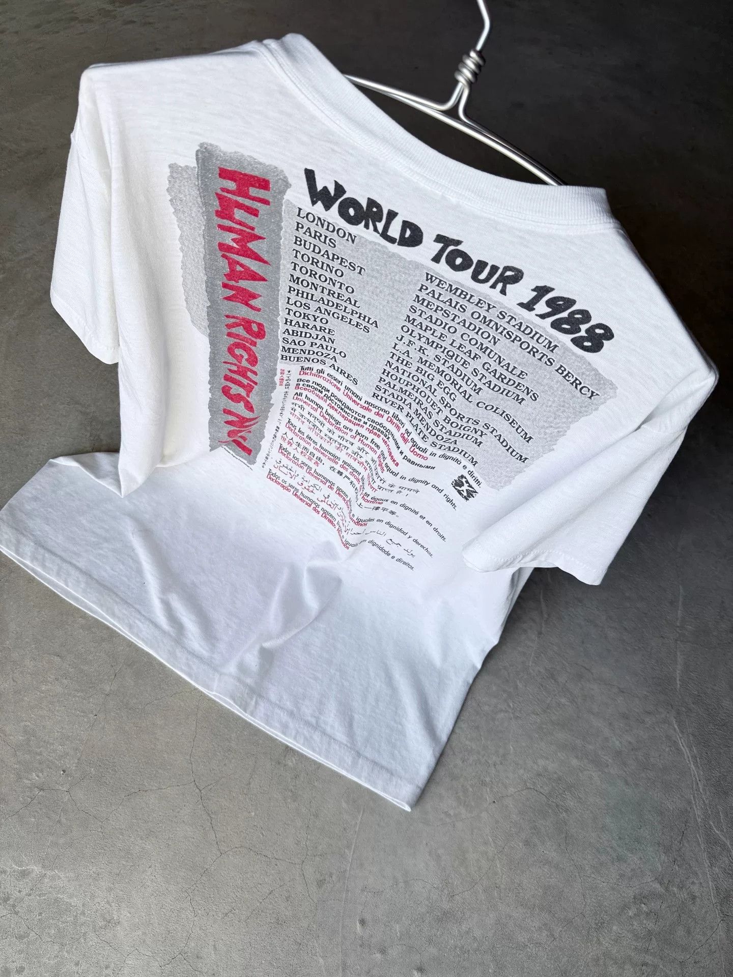 Vintage Vintage 80s Reebok Human Rights Now Tour Tee Size US L / EU 52-54 / 3 - 9 Thumbnail