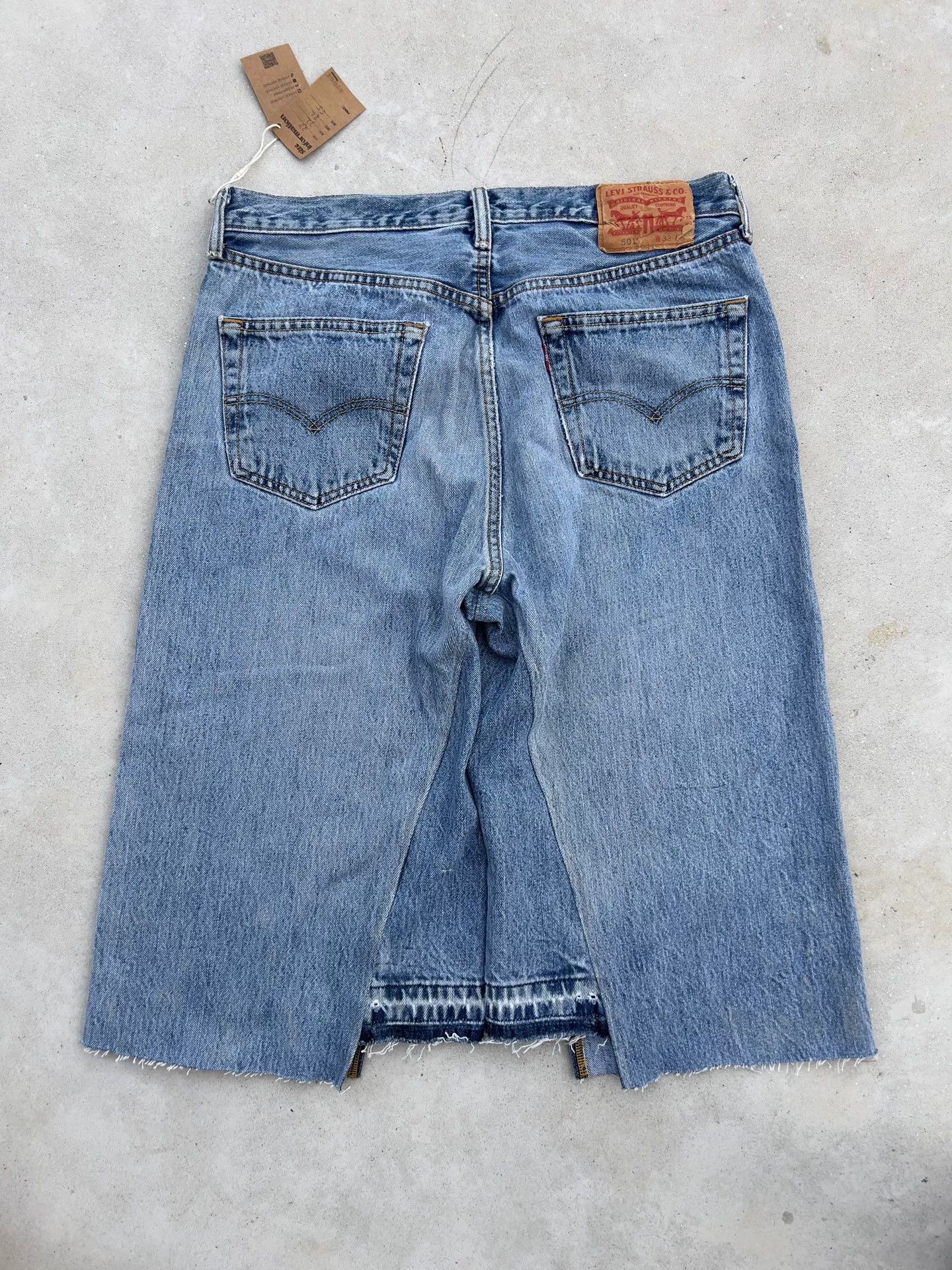 Vintage Vintage 90s Levis Baggy Cropped Jeans Size US 33 - 6 Thumbnail