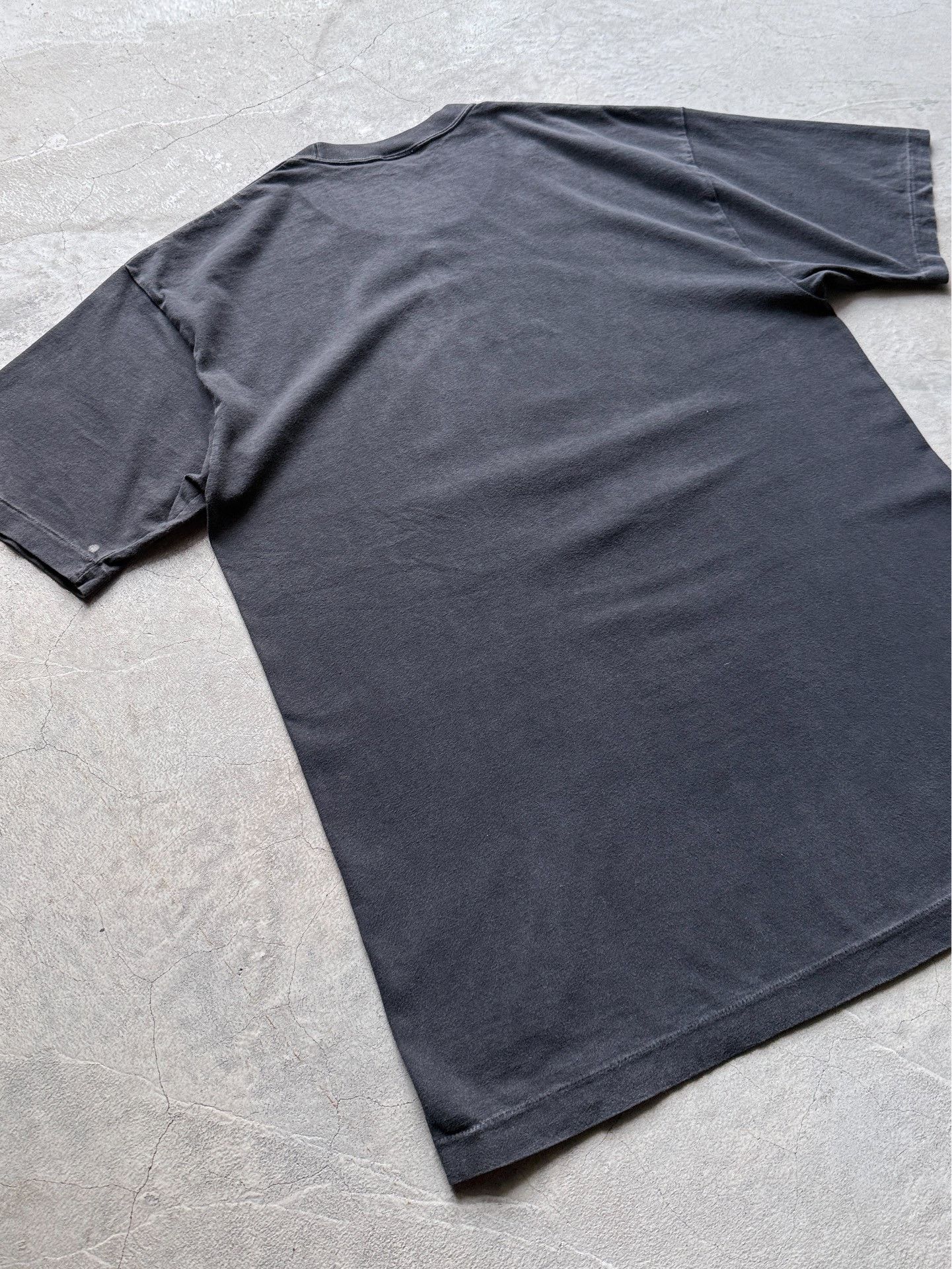 Vintage Vintage 90s "No More Hiroshimas" Graphic Tee Size US XL / EU 56 / 4 - 8 Thumbnail