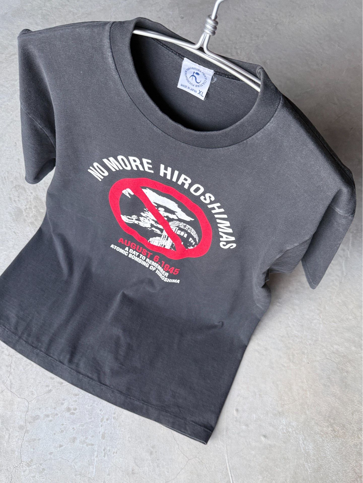 Vintage Vintage 90s "No More Hiroshimas" Graphic Tee Size US XL / EU 56 / 4 - 9 Thumbnail