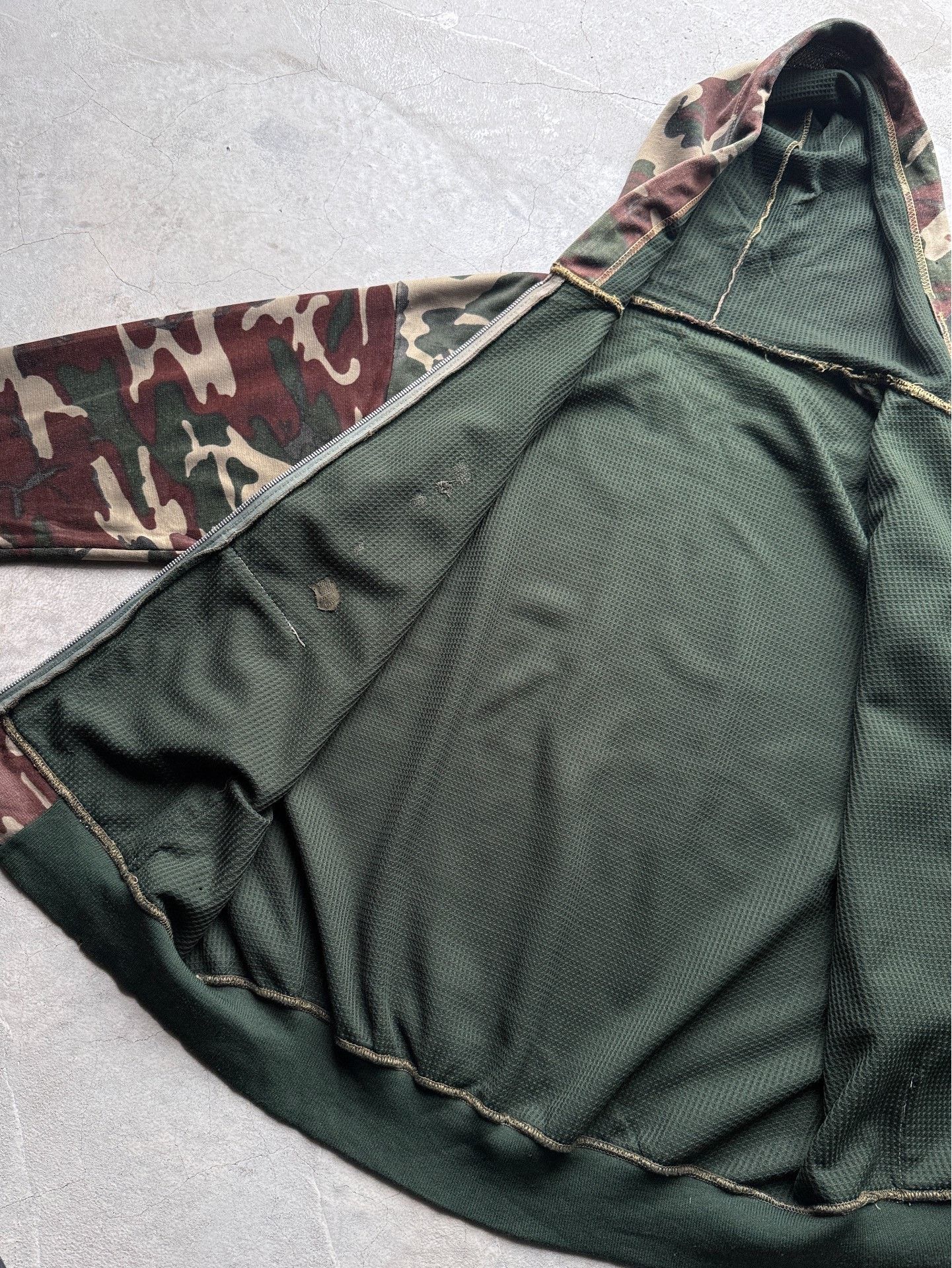 Vintage Vintage 70s Camouflage Zip Hoodie Size US L / EU 52-54 / 3 - 5 Thumbnail
