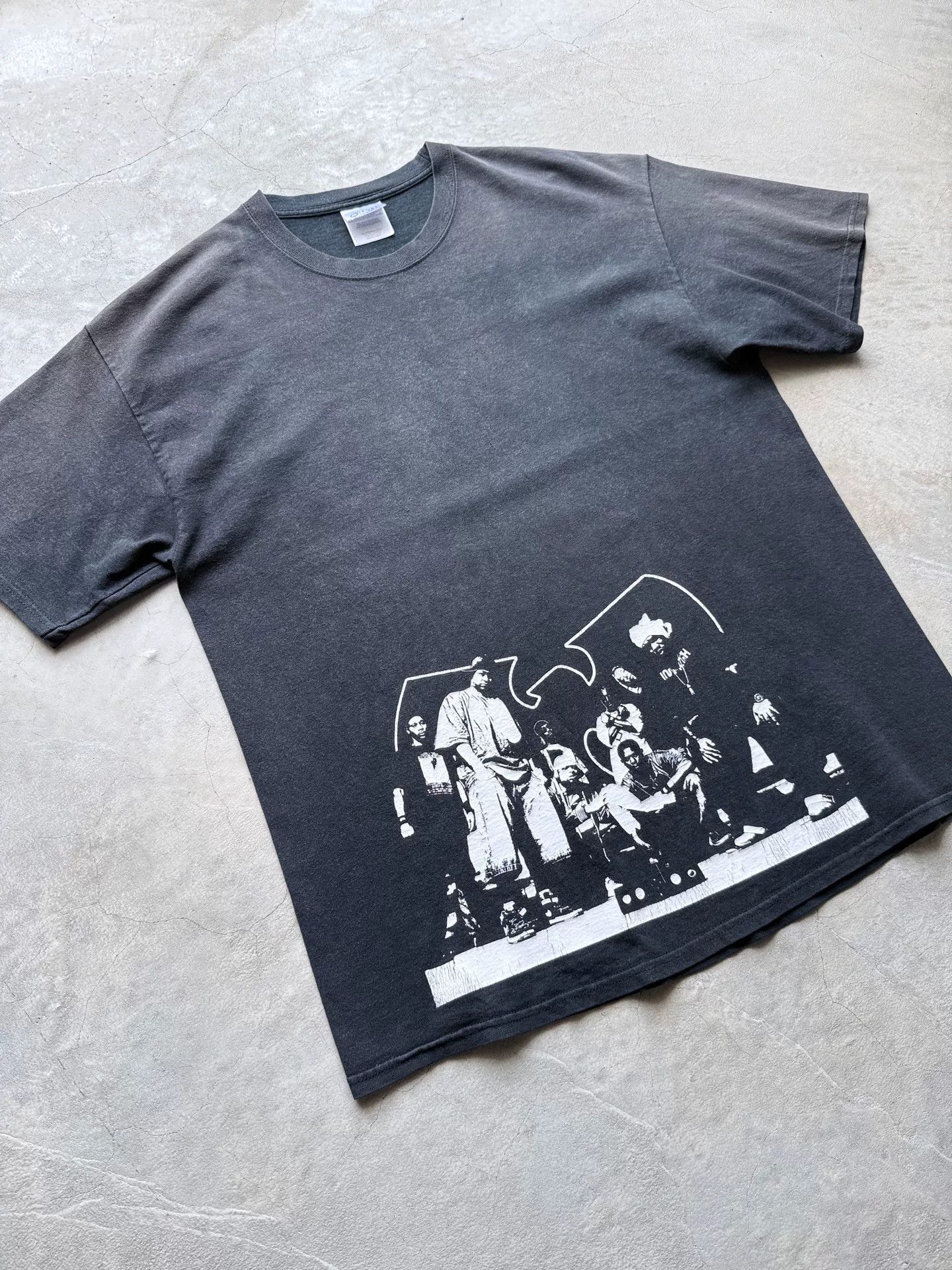 Vintage Vintage 00s Wutang Clan Hiphop Tee Size US L / EU 52-54 / 3 - 2 Thumbnail