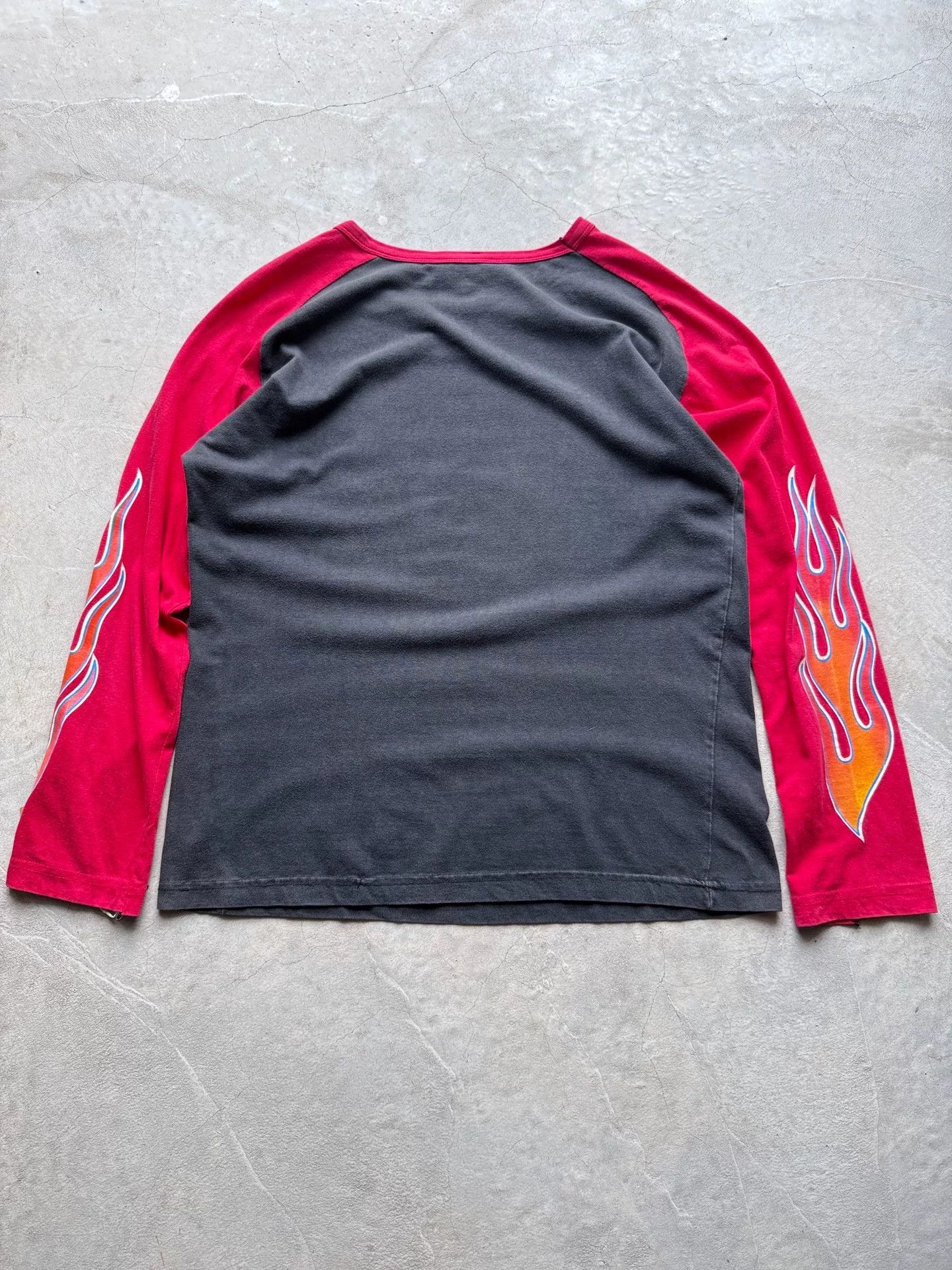 Vintage Vintage 90s Devil Flame Long Sleeve Tee Size US M / EU 48-50 / 2 - 5 Thumbnail
