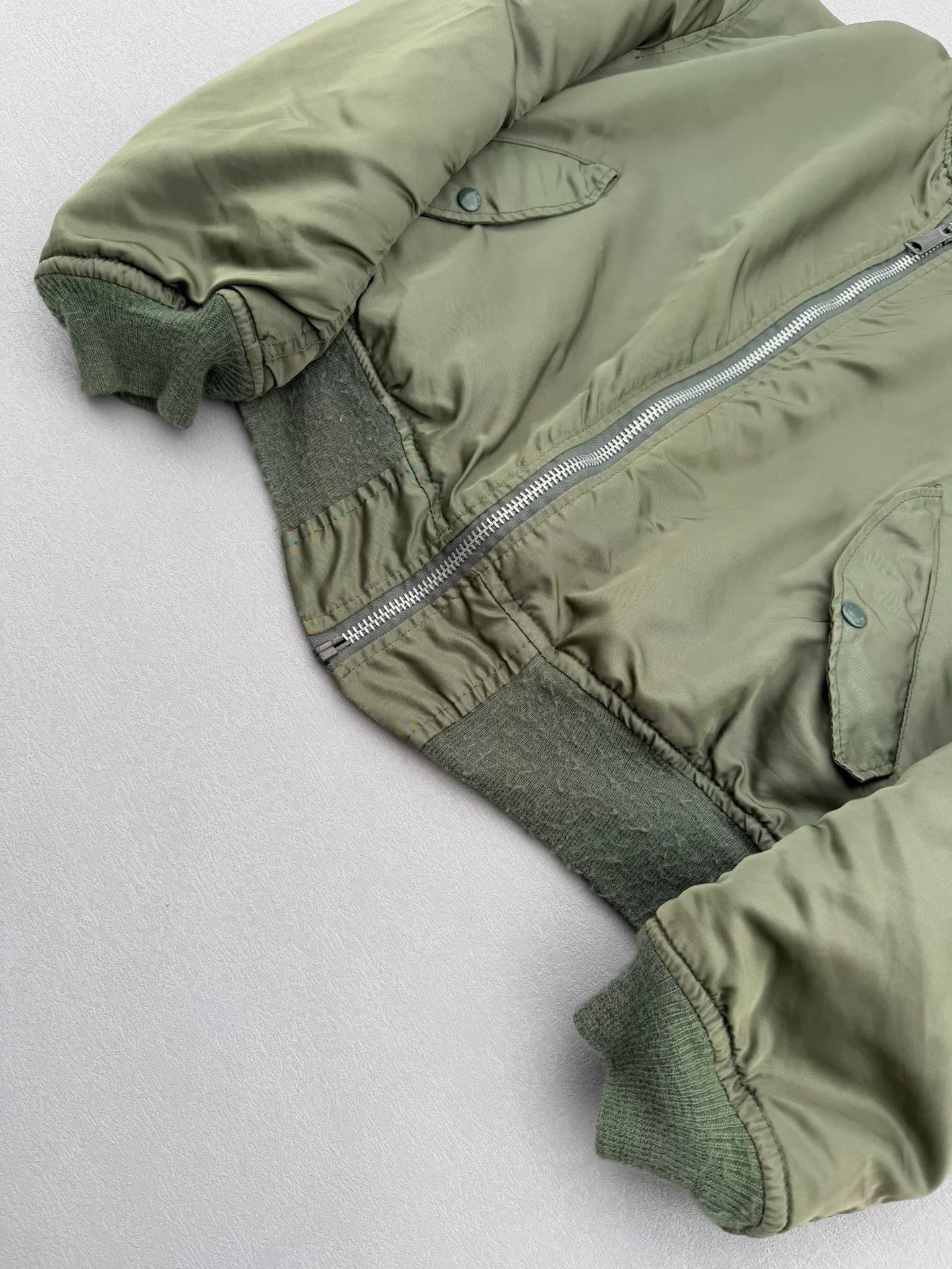 Vintage Vintage 80s USAF MA-1 Bomber Jacket Size US XL / EU 56 / 4 - 3 Thumbnail
