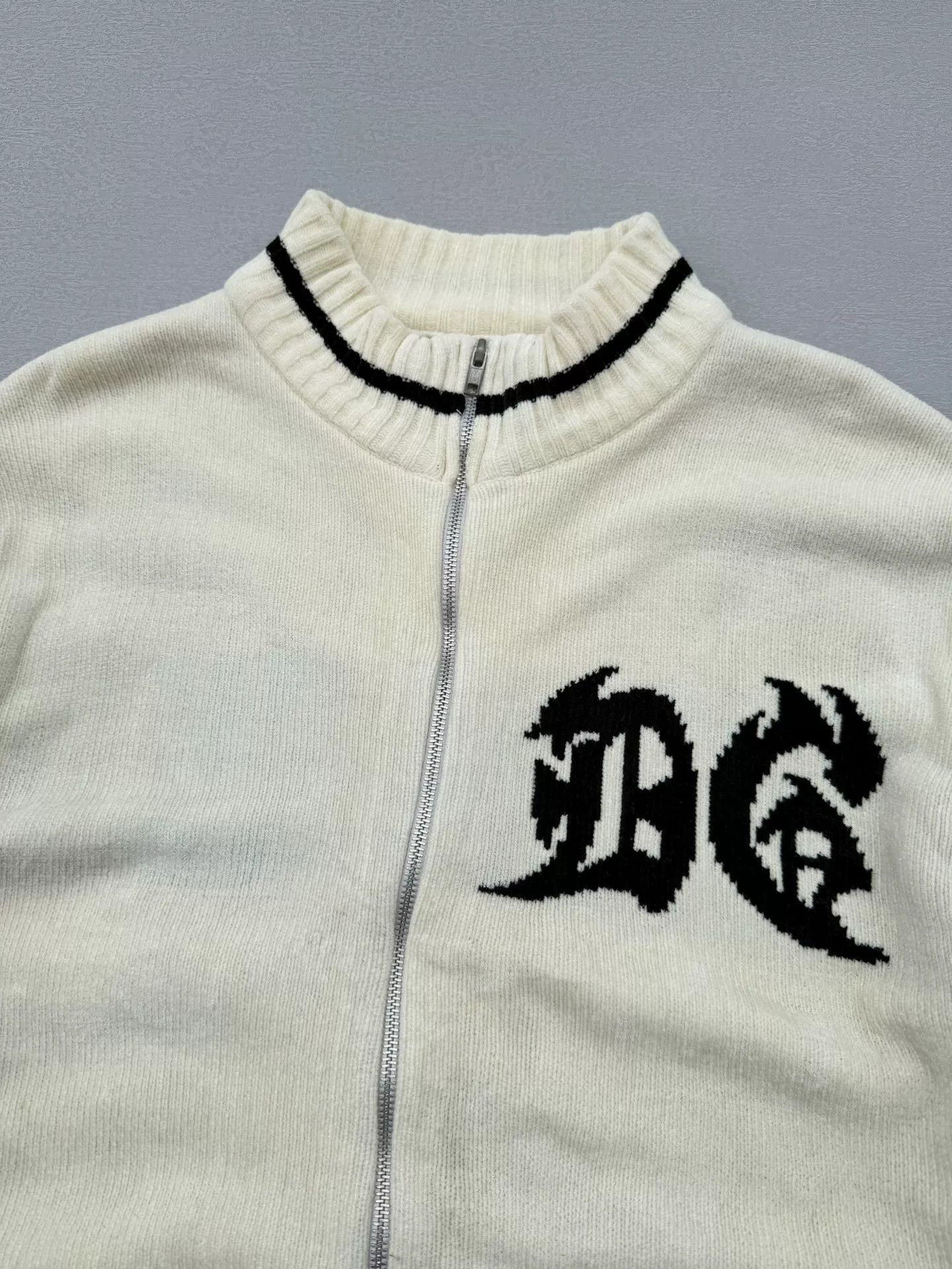 Vintage Vintage 90s D-GARG Dragon Zip Sweater Size US L / EU 52-54 / 3 - 3 Thumbnail