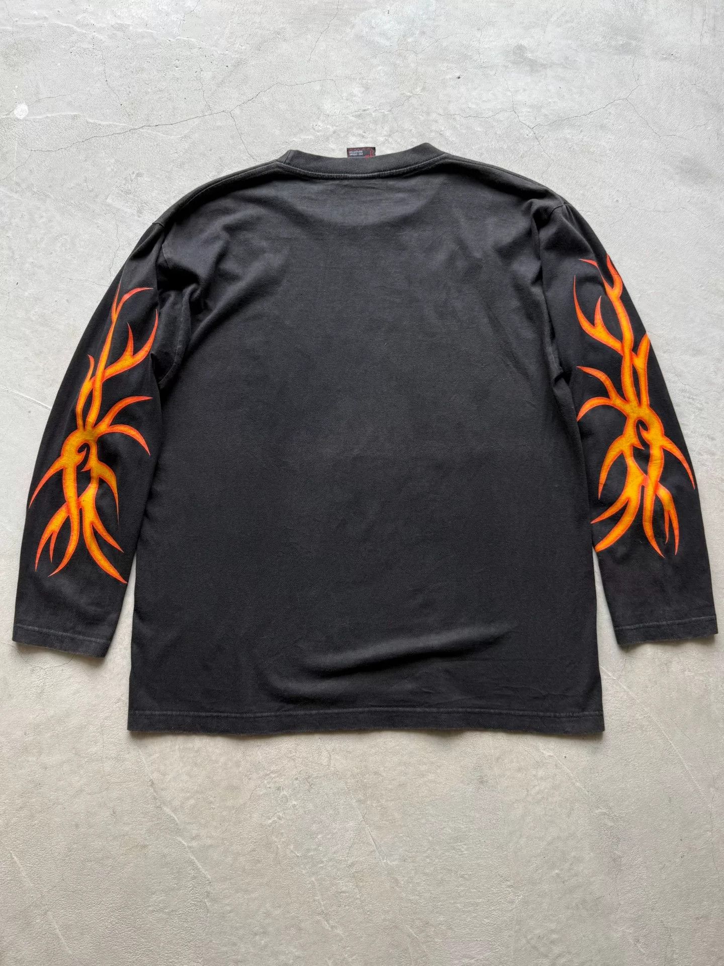 Vintage Vintage 00s Flame Skeleton Long-Sleeve Tee Size US L / EU 52-54 / 3 - 5 Thumbnail
