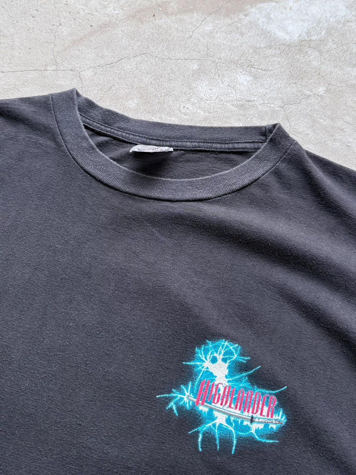 Vintage Vintage 90s Highlander Movie Tee Size US XL / EU 56 / 4 - 3 Thumbnail