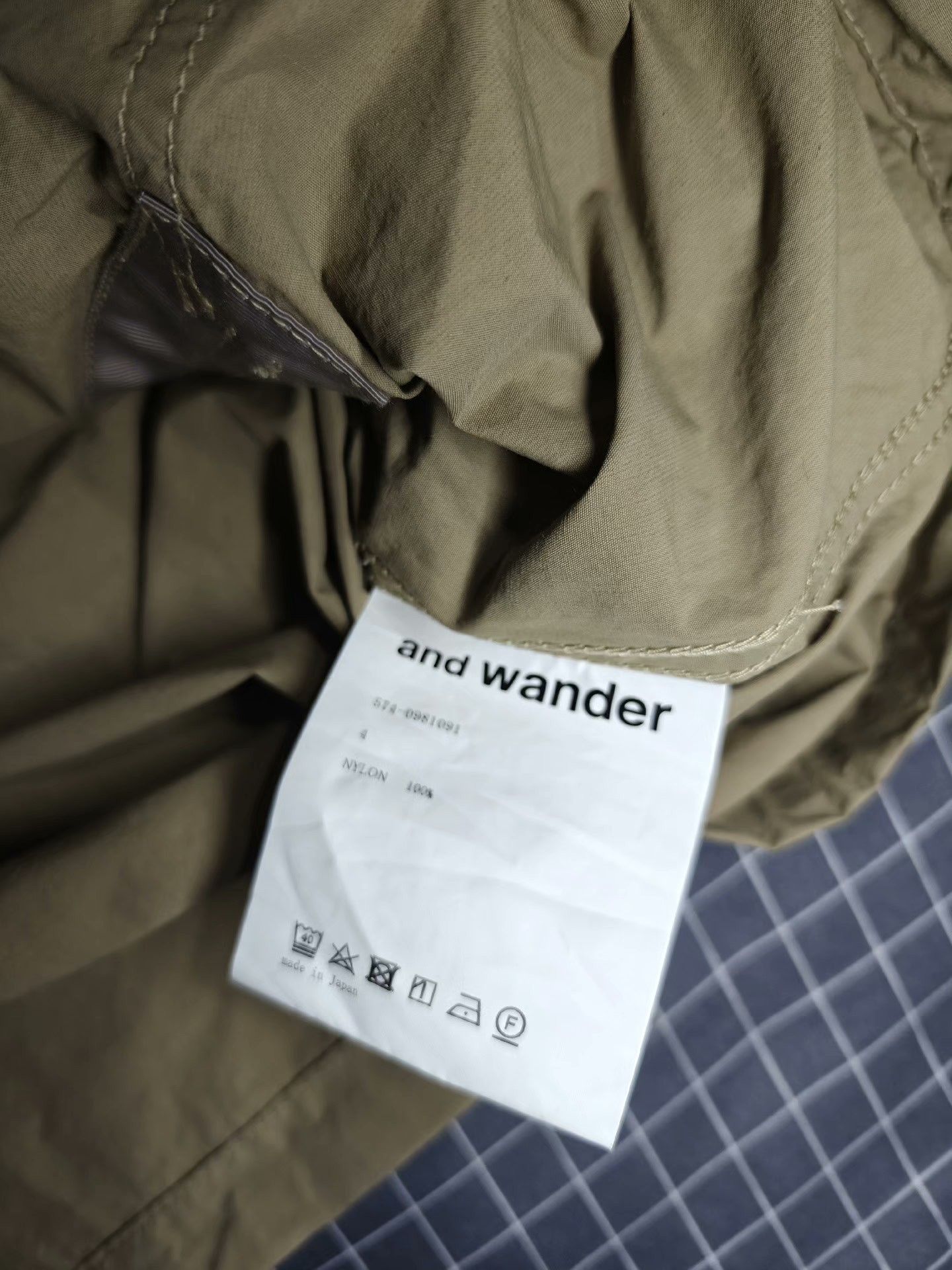 And Wander AND WANDER Nylon Taffeta Hoodie Size US XL / EU 56 / 4 - 6 Thumbnail