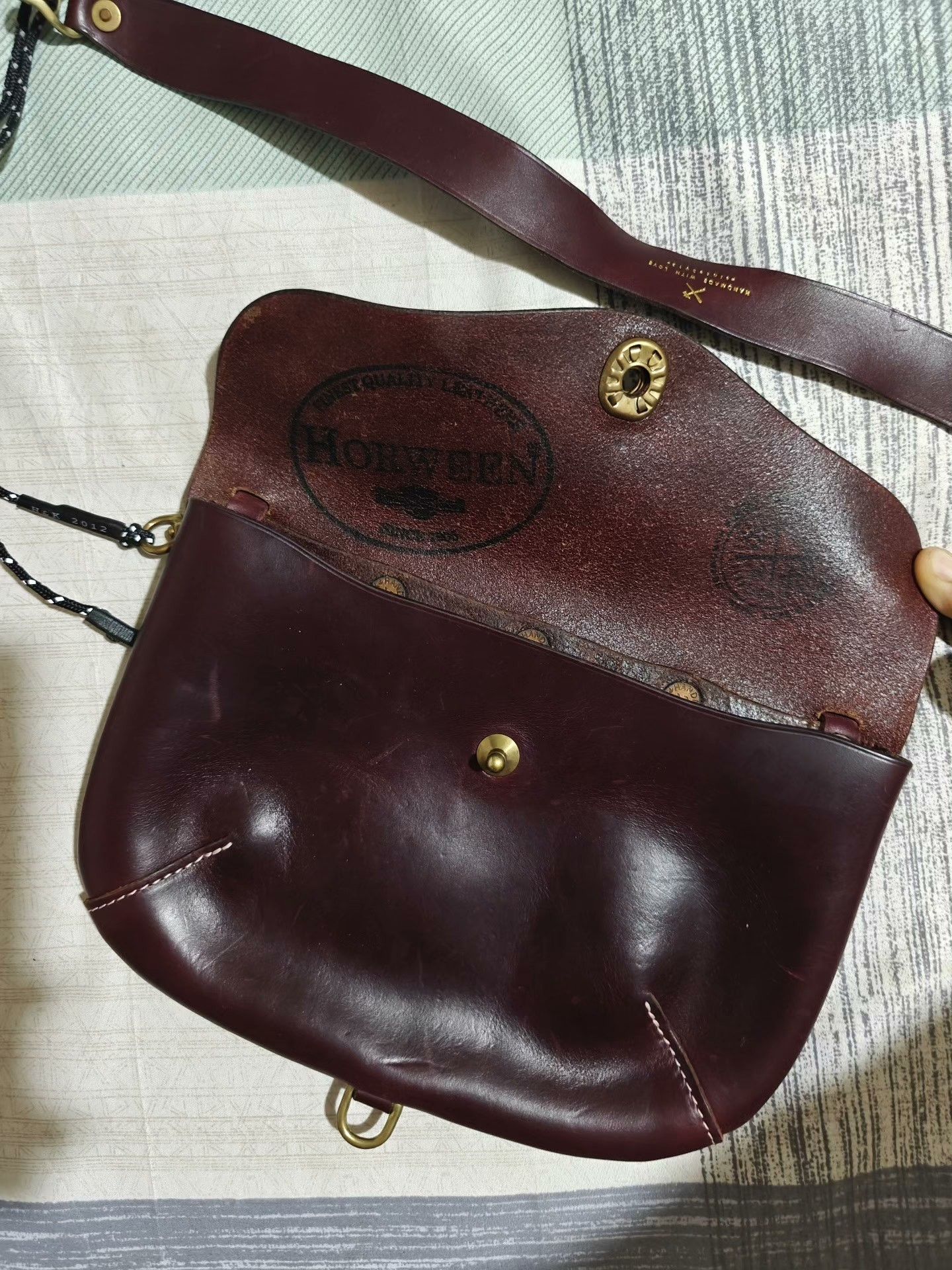 Thread Workshop HK Workshop Horween Leather Crossbody Walkbag Size ONE SIZE - 3 Thumbnail