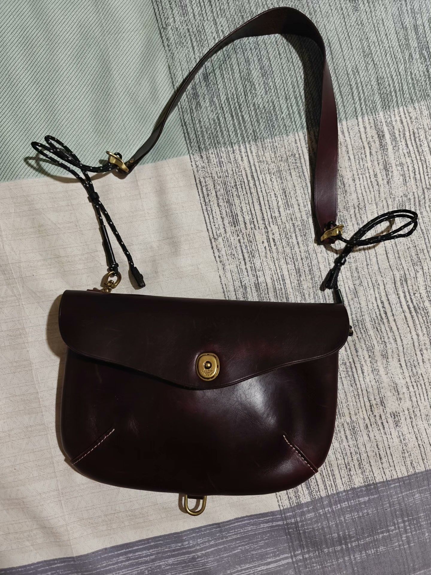 Thread Workshop HK Workshop Horween Leather Crossbody Walkbag Size ONE SIZE - 2 Thumbnail