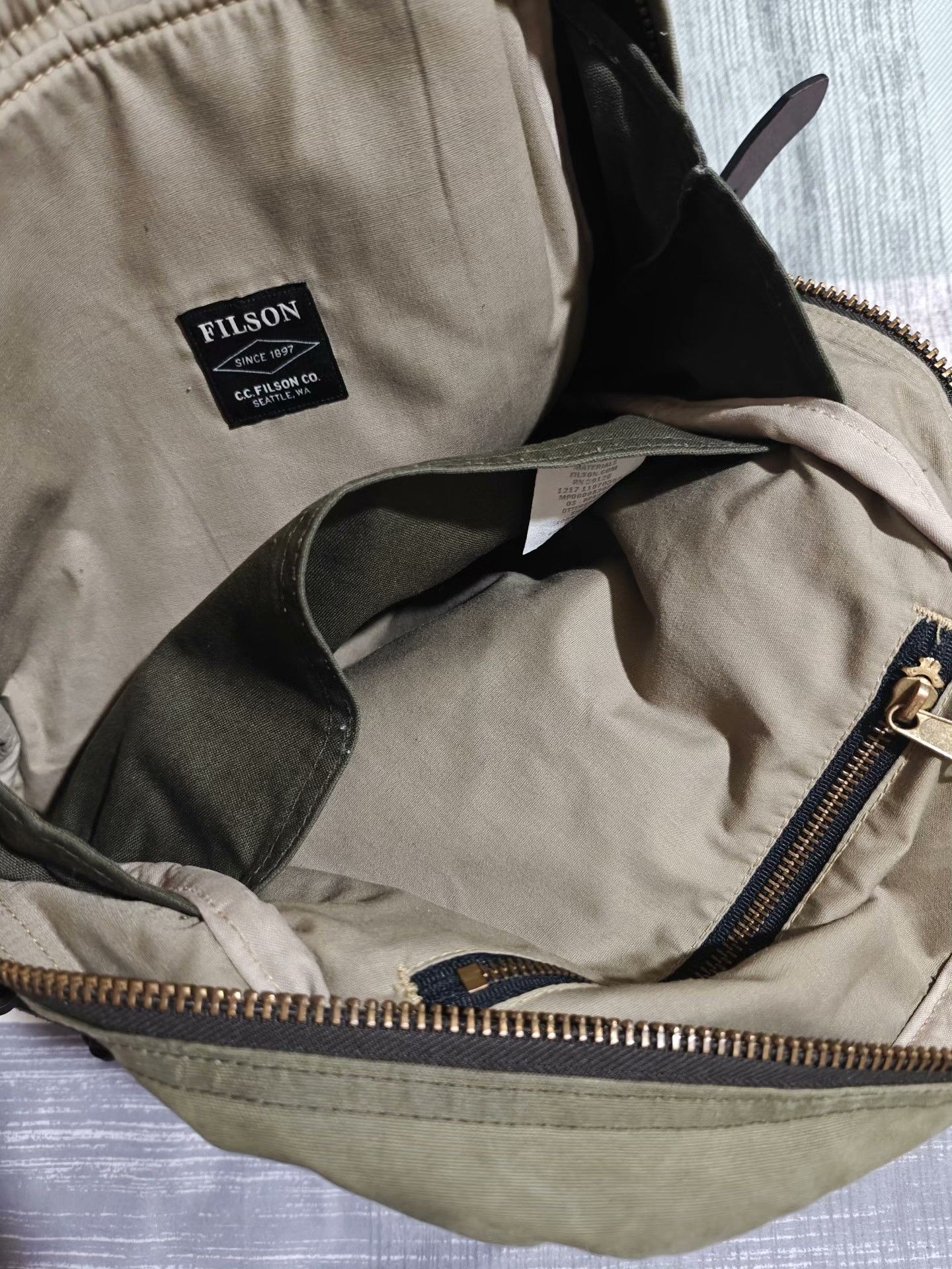 Filson Filson 70307 Waxed Canvas Backpack Size ONE SIZE - 4 Thumbnail