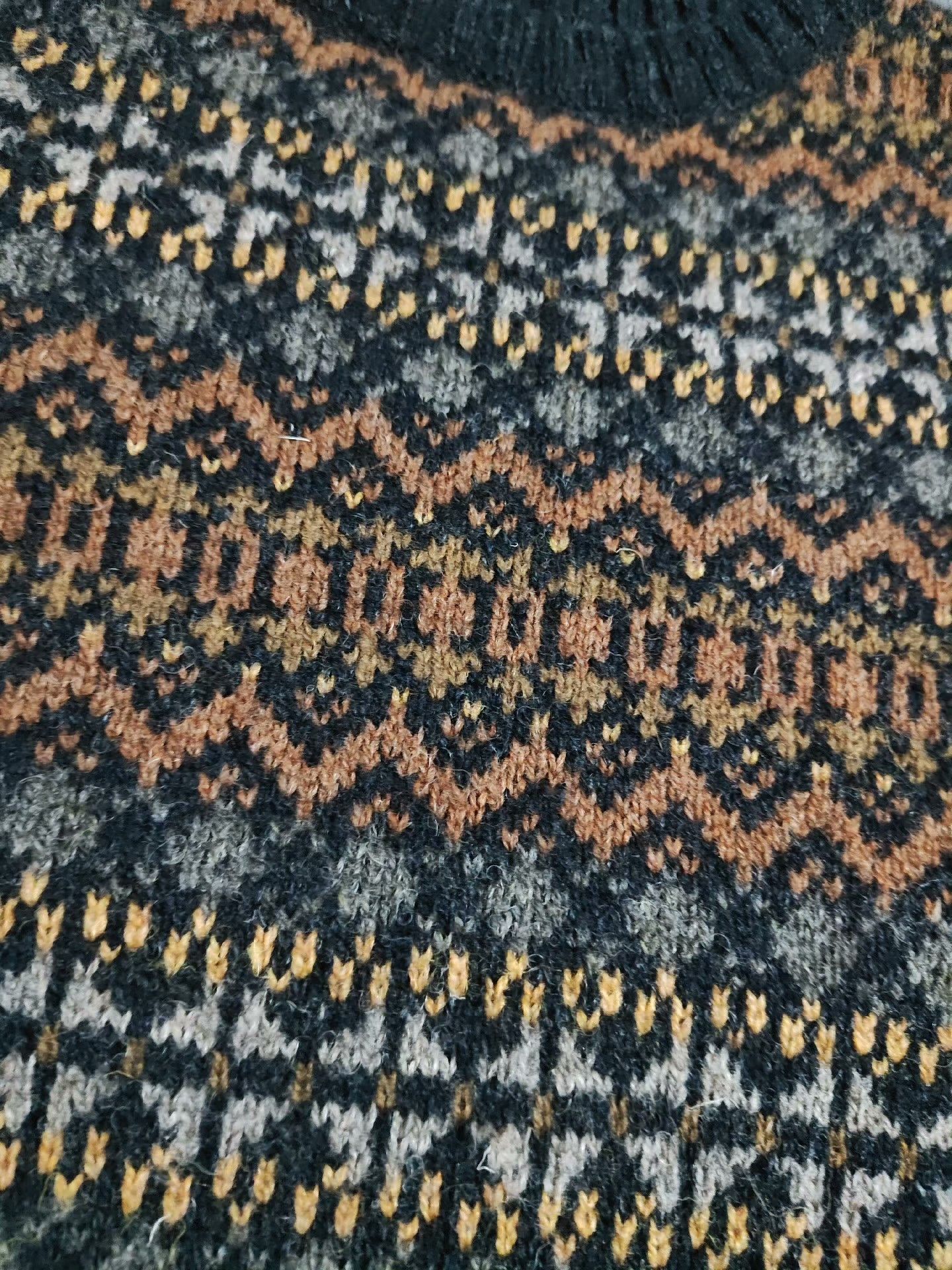 Vintage Vintage Fair Isle Wool Long-Sleeve Sweater Size US L / EU 52-54 / 3 - 6 Thumbnail