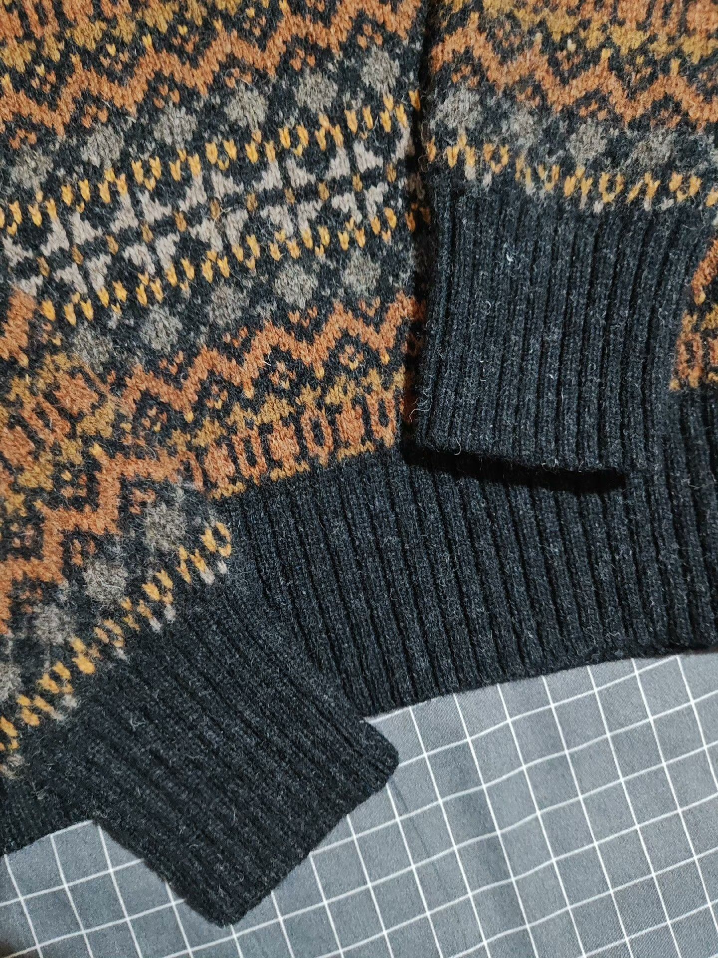 Vintage Vintage Fair Isle Wool Long-Sleeve Sweater Size US L / EU 52-54 / 3 - 7 Thumbnail