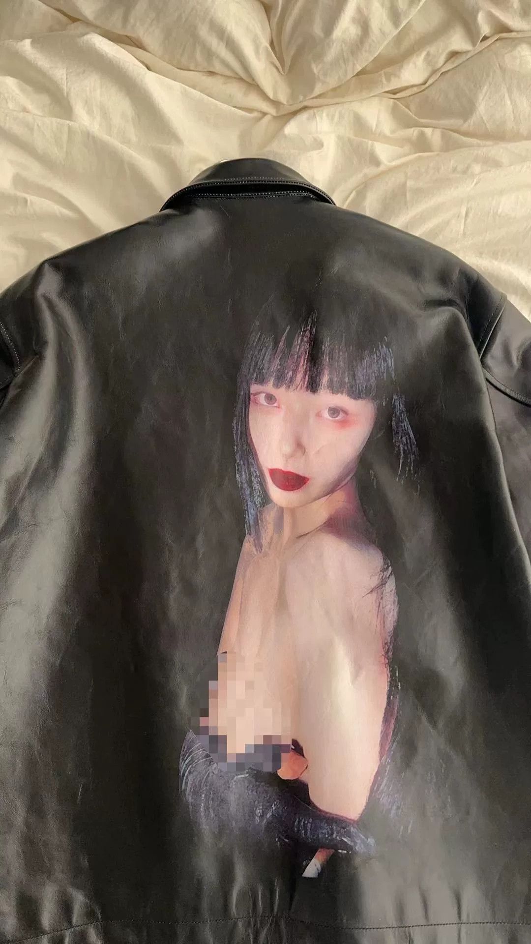 Yohji Yamamoto Yohji Yamamoto Velvet Coat with Graphic Design Size US M / EU 48-50 / 2 - 9 Thumbnail