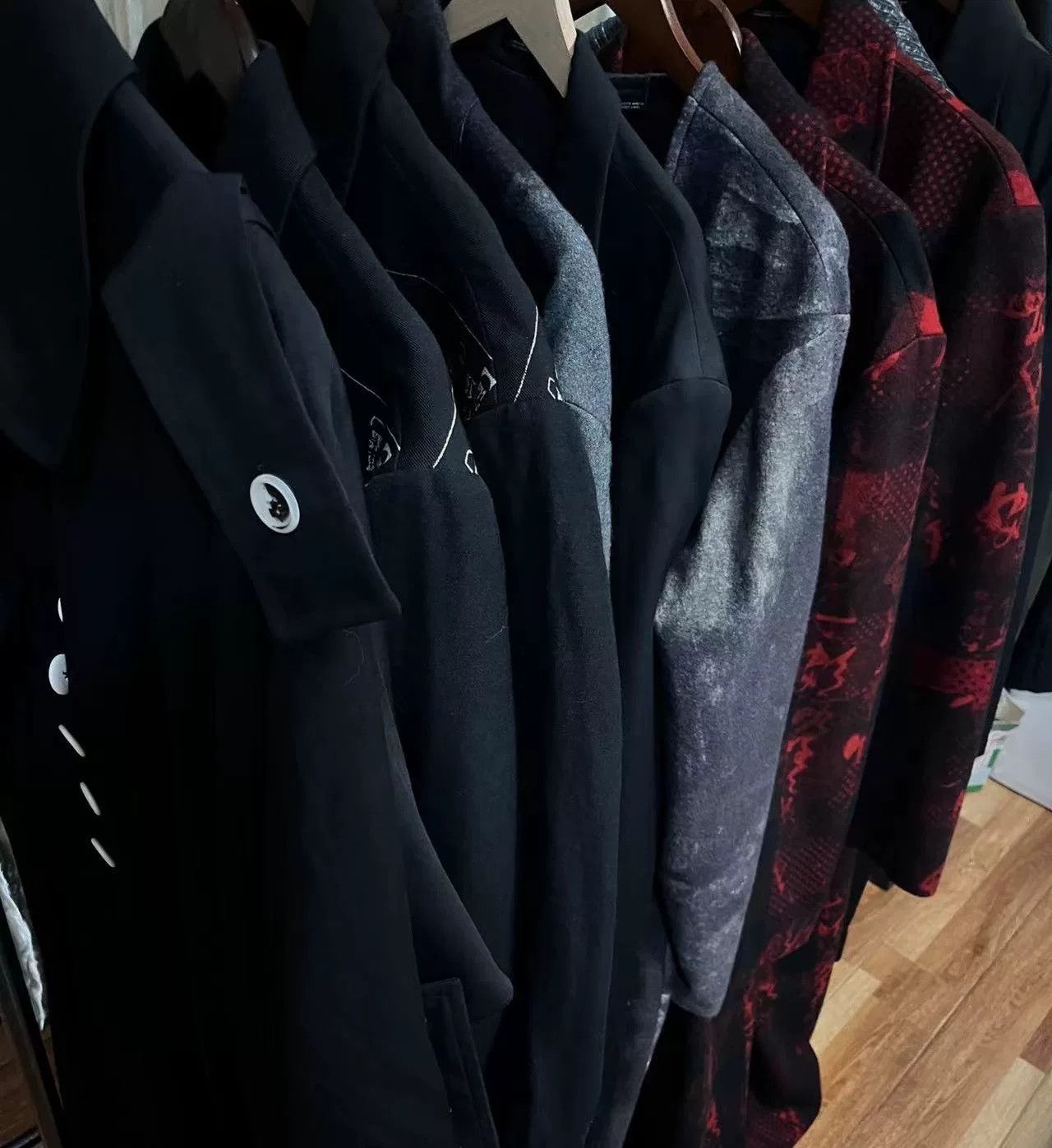 Yohji Yamamoto Yohji Yamamoto Velvet Coat with Graphic Design Size US M / EU 48-50 / 2 - 5 Thumbnail