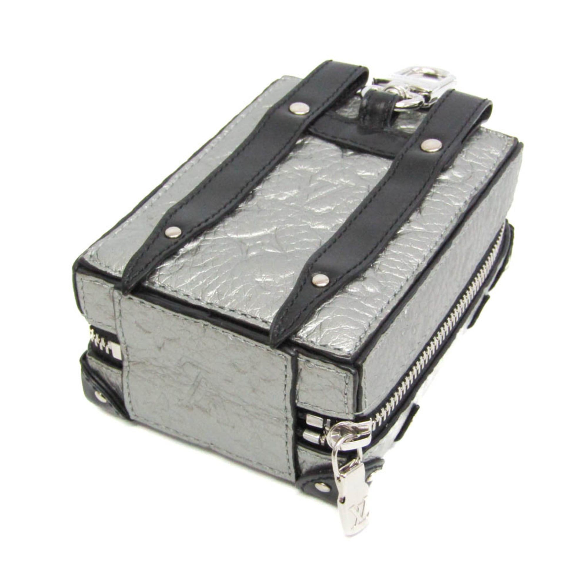 Louis Vuitton Louis Vuitton Leather Handbag Charm Silver,Black Pochette Soft Trunk Backpack M01392 Size ONE SIZE - 3 Thumbnail