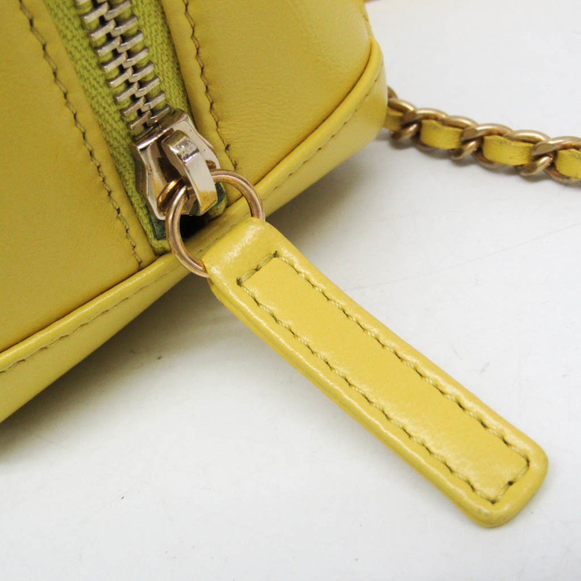 Chanel Chanel Chevron V-stitch Women's Leather,Cotton Shoulder Bag Yellow Size ONE SIZE - 15 Thumbnail