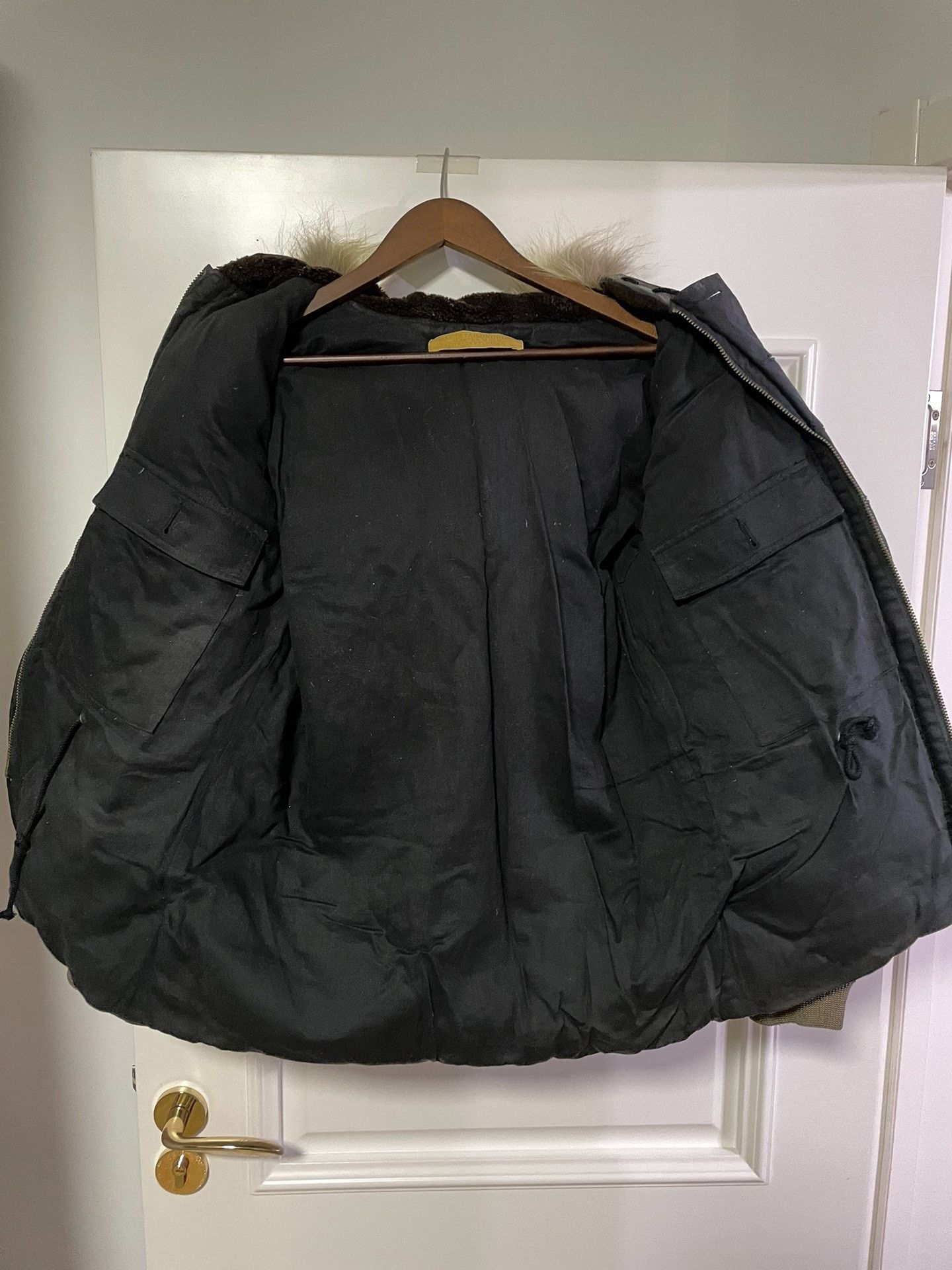 Old Joe Old Joe Wolf Fur Down Jacket Size US M / EU 48-50 / 2 - 4 Thumbnail