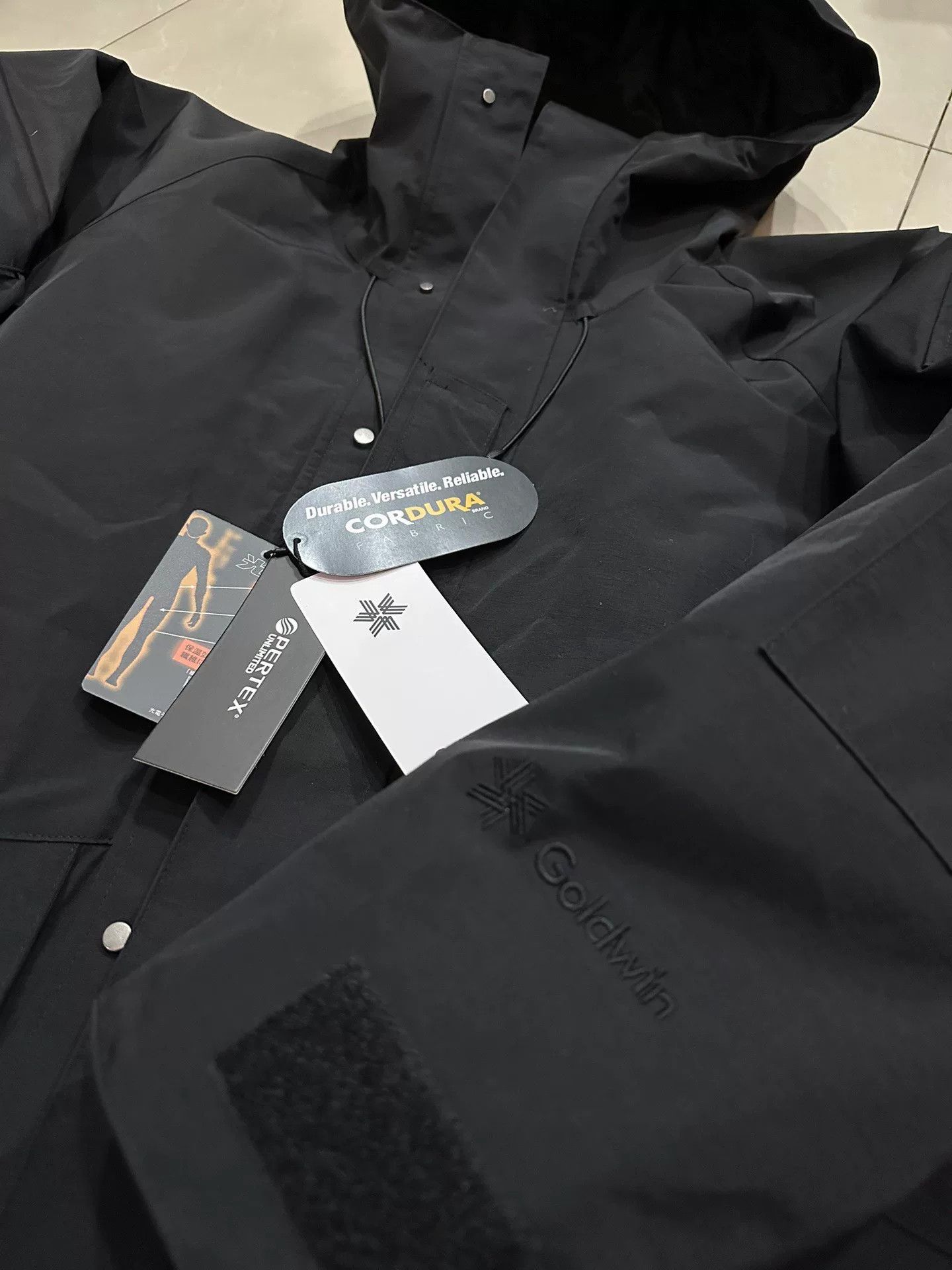 Goldwin GOLDWIN ONLY ARK Men's Hooded Jacket Size US M / EU 48-50 / 2 - 3 Thumbnail