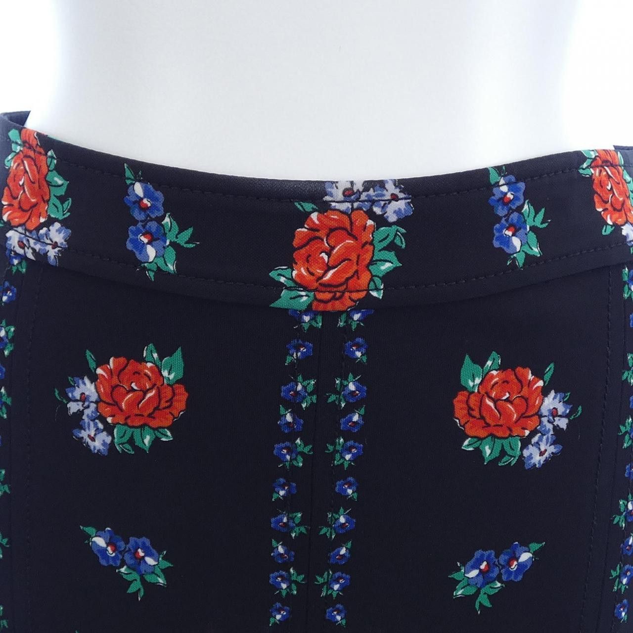 Tory Burch Tory Burch Tory Burch Floral Skirt Textile Skirts DUTY FREE for USA Size ONE SIZE - 5 Thumbnail