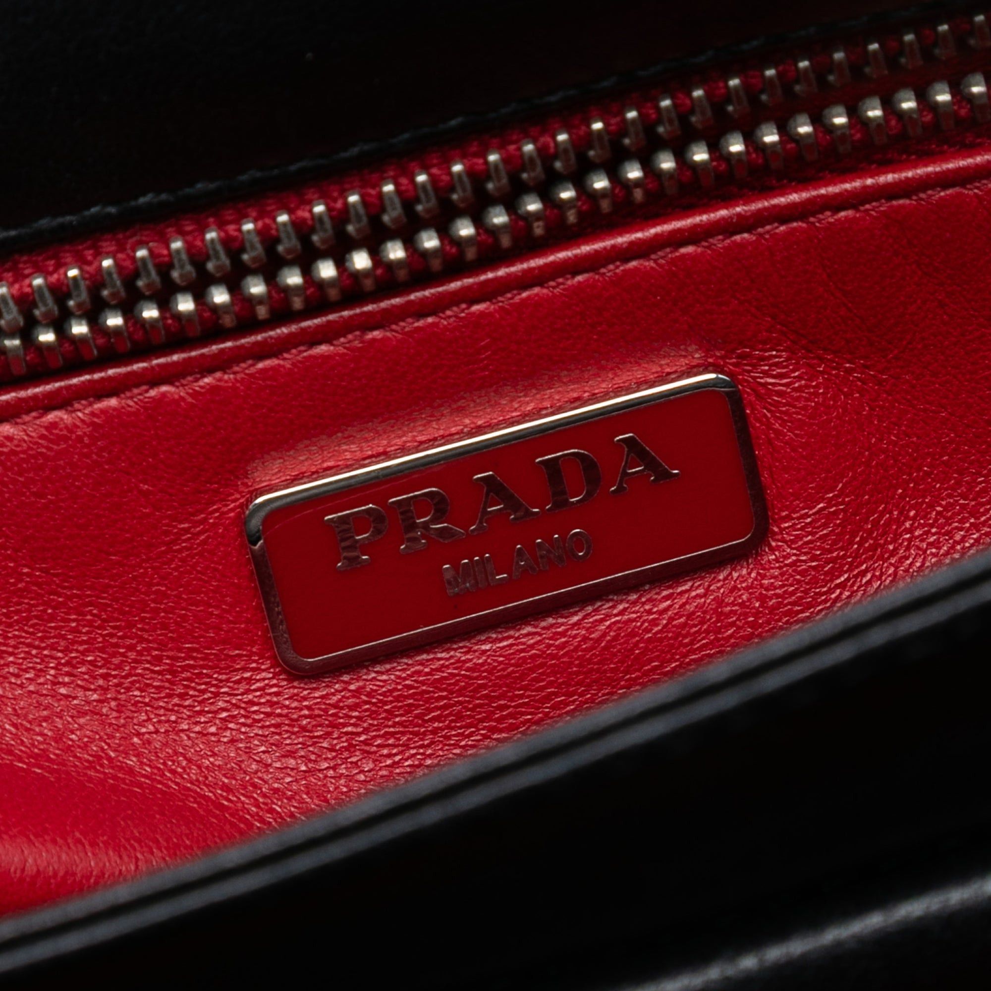 Prada Nappa Gaufre Shoulder Bag Size ONE SIZE - 5 Thumbnail