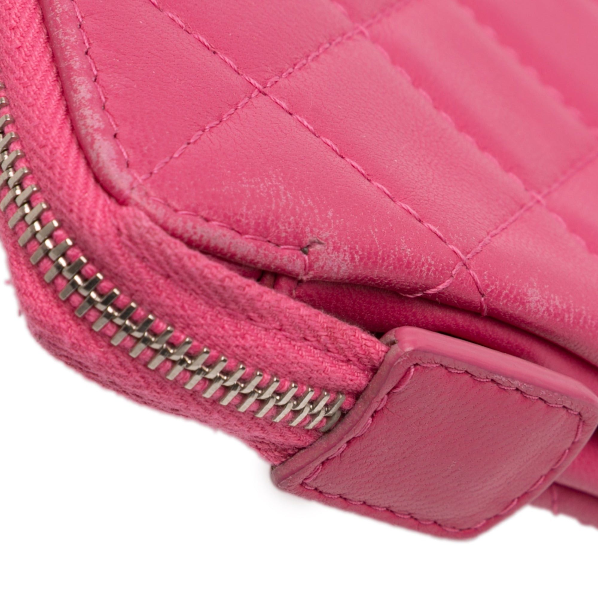 Chanel Quilted Caviar CC Enamel Double Zip Clutch Size ONE SIZE - 10 Thumbnail