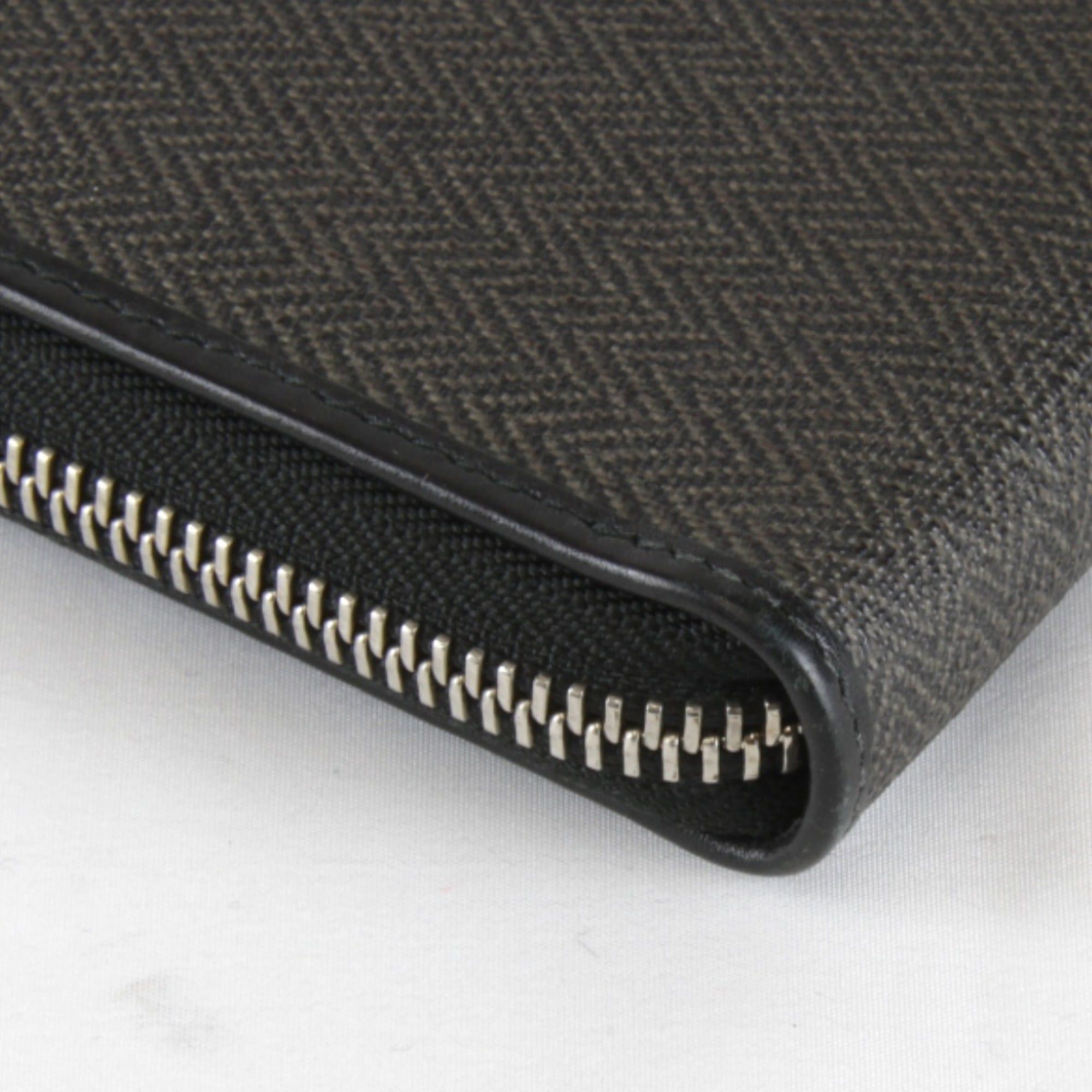 Bvlgari BVLGARI Weekend Round Zip Long Wallet in Black Leather for Women Size ONE SIZE - 4 Thumbnail