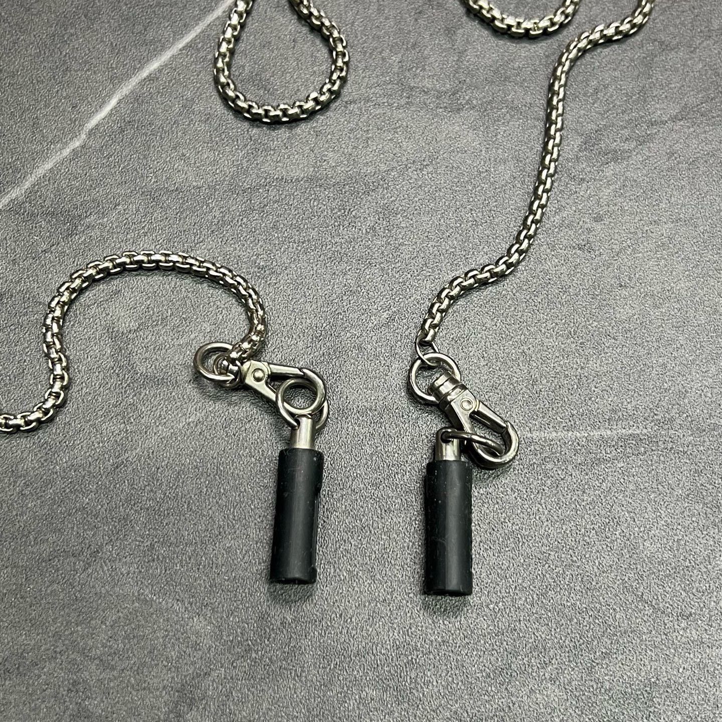 Prada Prada Metal Triangle Logo Headphone Chain Size ONE SIZE - 3 Thumbnail