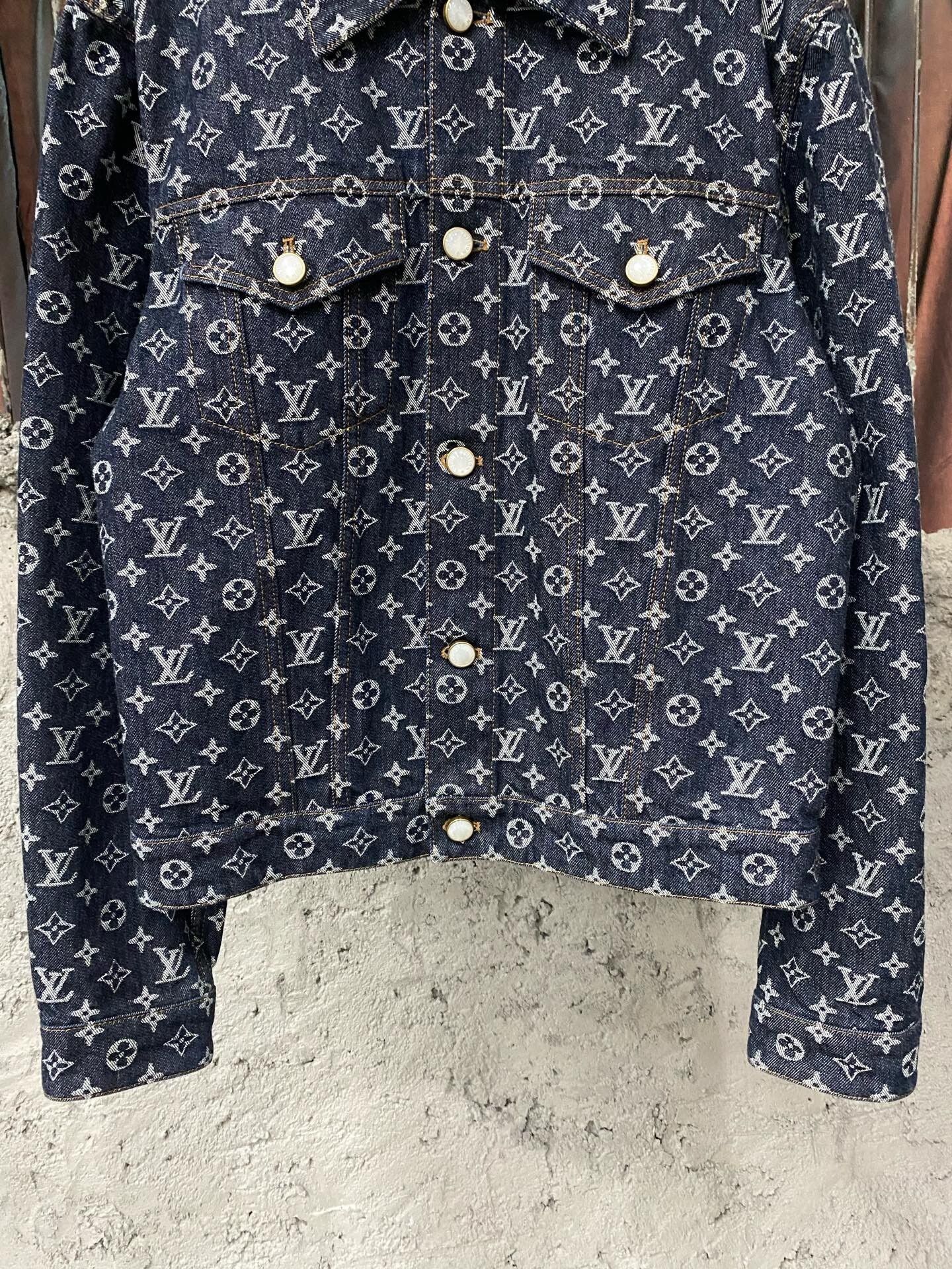 Louis Vuitton Louis Vuitton LV Denim Jacket Size US M / EU 48-50 / 2 - 4 Thumbnail