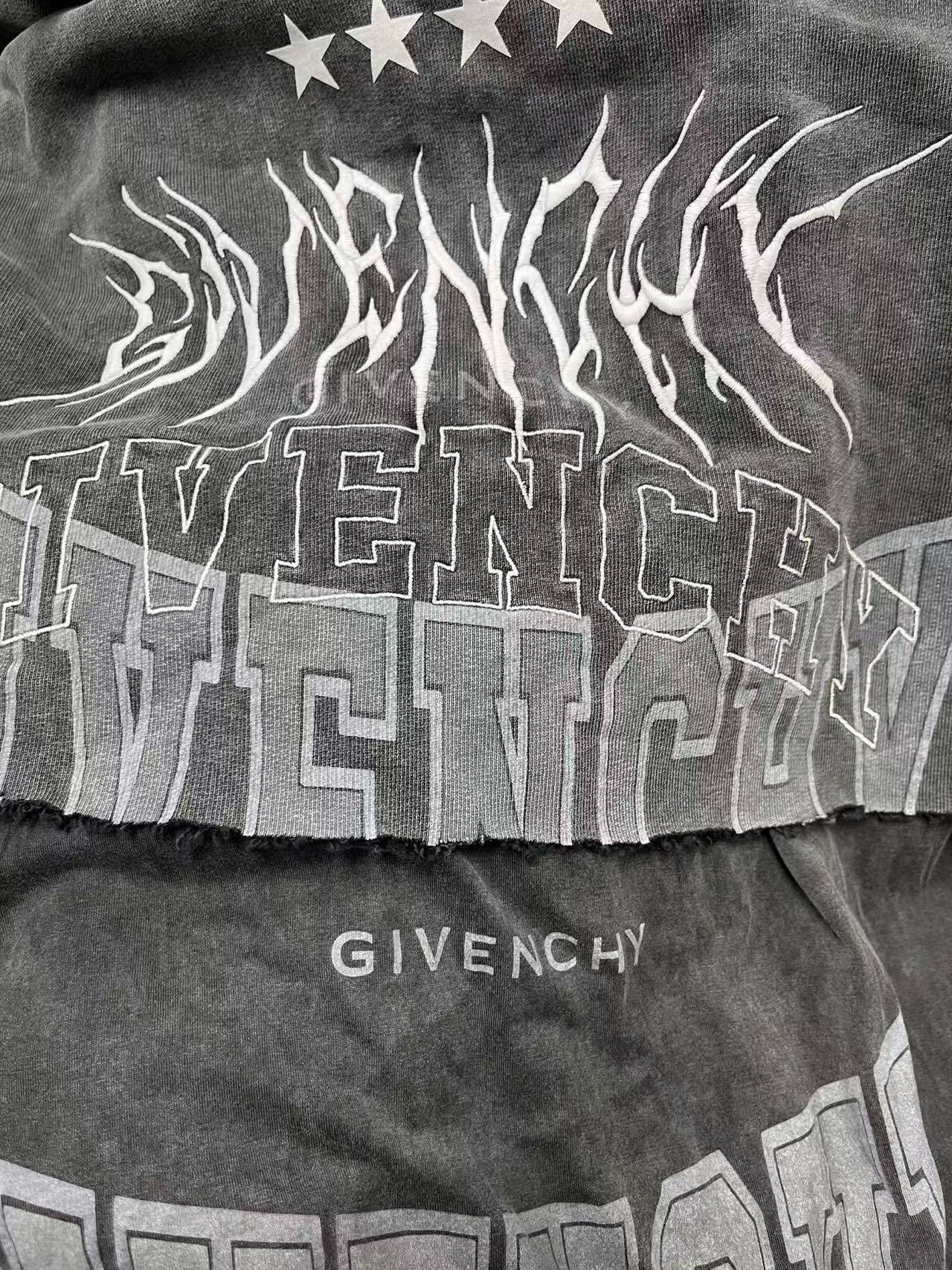 Givenchy GIVENCHY Logo Embroidered Layered Hooded T-shirt Size US M / EU 48-50 / 2 - 3 Thumbnail