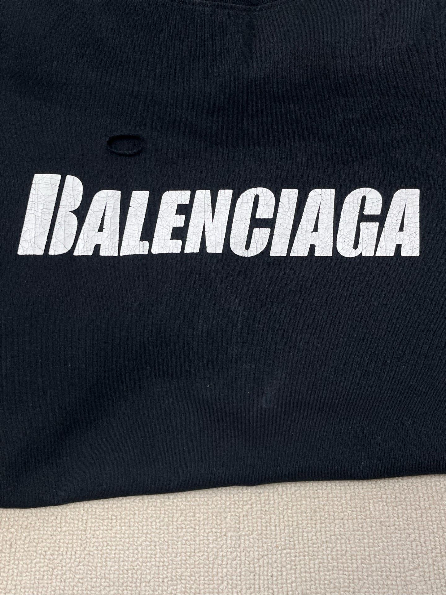 Balenciaga Balenciaga Logo Print Distressed Crew Neck T-shirt Size US XS / EU 42 / 0 - 3 Thumbnail