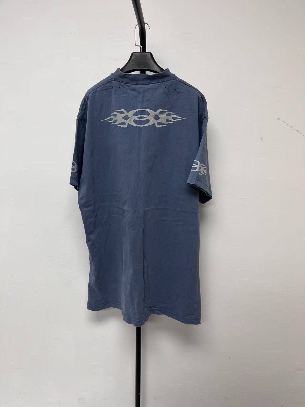 Balenciaga Balenciaga Men's Letter Print Crewneck T-shirt Size US L / EU 52-54 / 3 - 2 Thumbnail