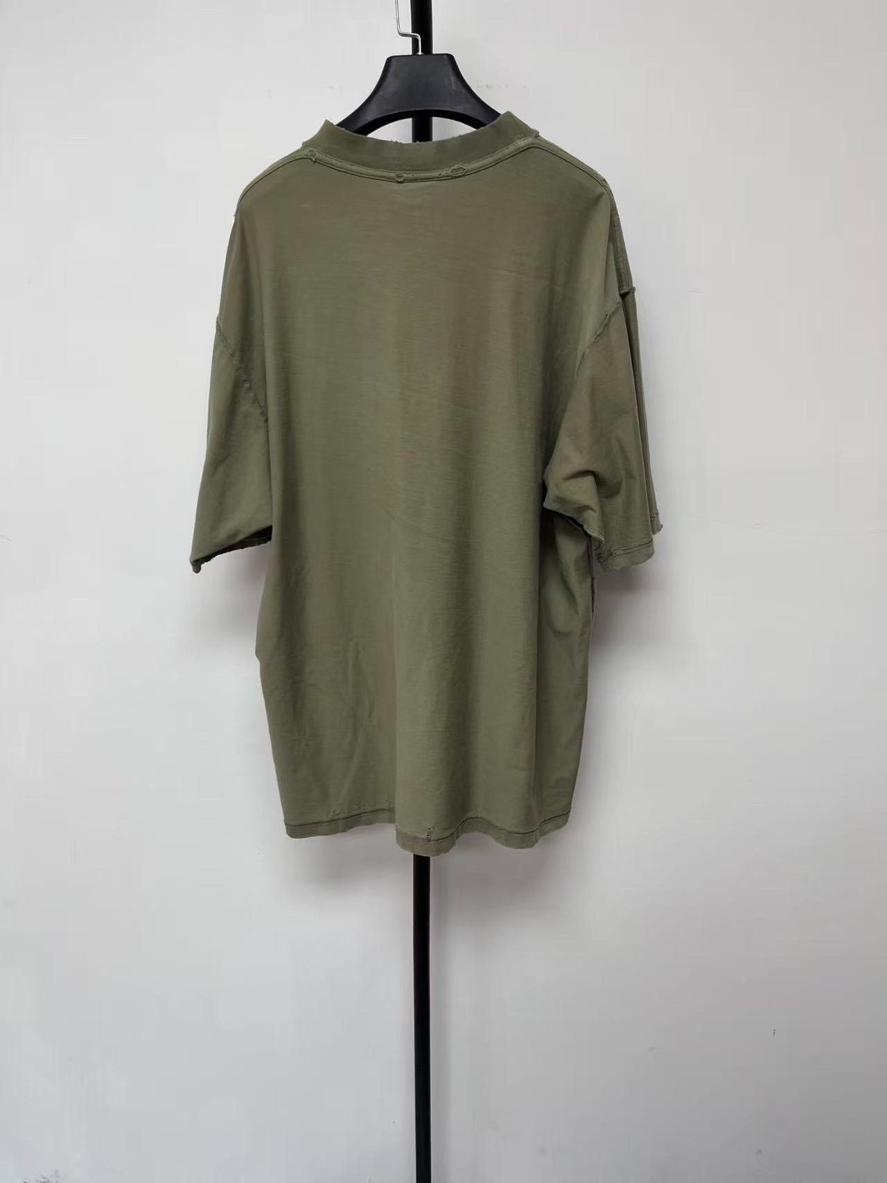 Balenciaga Balenciaga Men's Solid Retro Crewneck T-Shirt Size US S / EU 44-46 / 1 - 2 Thumbnail