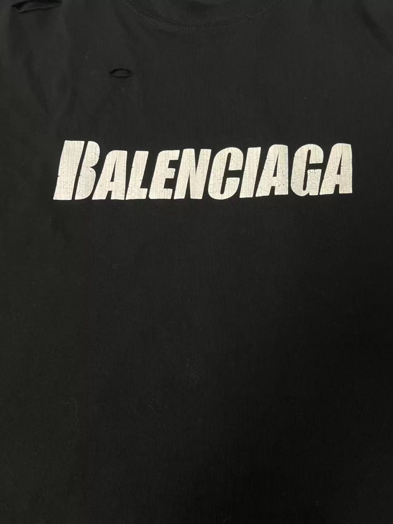 Balenciaga Balenciaga Caps Letter Print Hole Crewneck T-shirt Size US XS / EU 42 / 0 - 3 Thumbnail