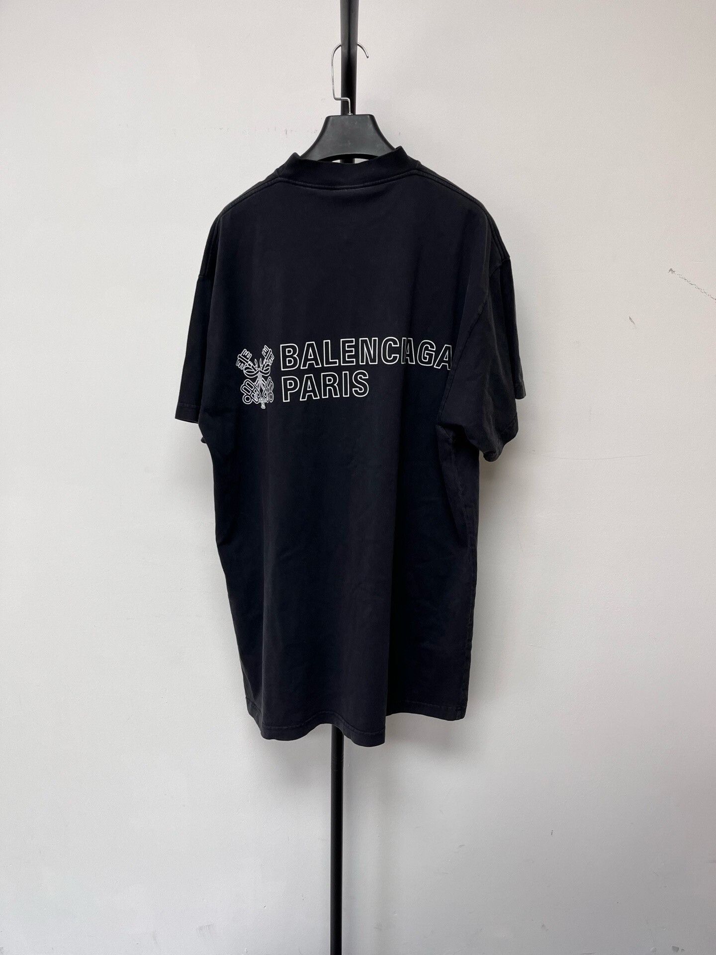 Balenciaga Balenciaga Men's Letter Short-Sleeve T-Shirt Size US S / EU 44-46 / 1 - 2 Thumbnail