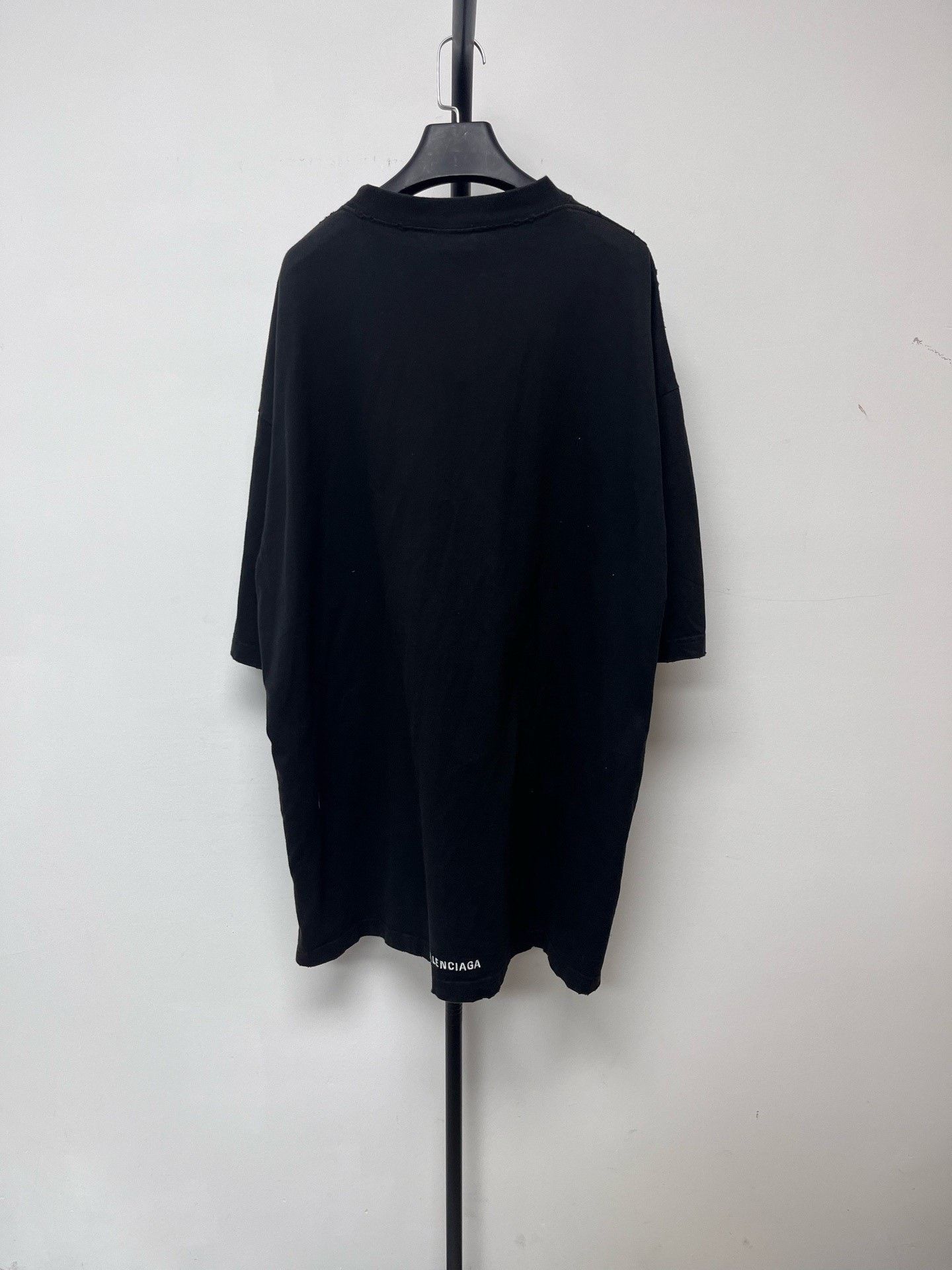 Balenciaga Balenciaga Solid Logo Embroidered Crewneck Oversized Unisex T-Shirt Size US L / EU 52-54 / 3 - 2 Thumbnail