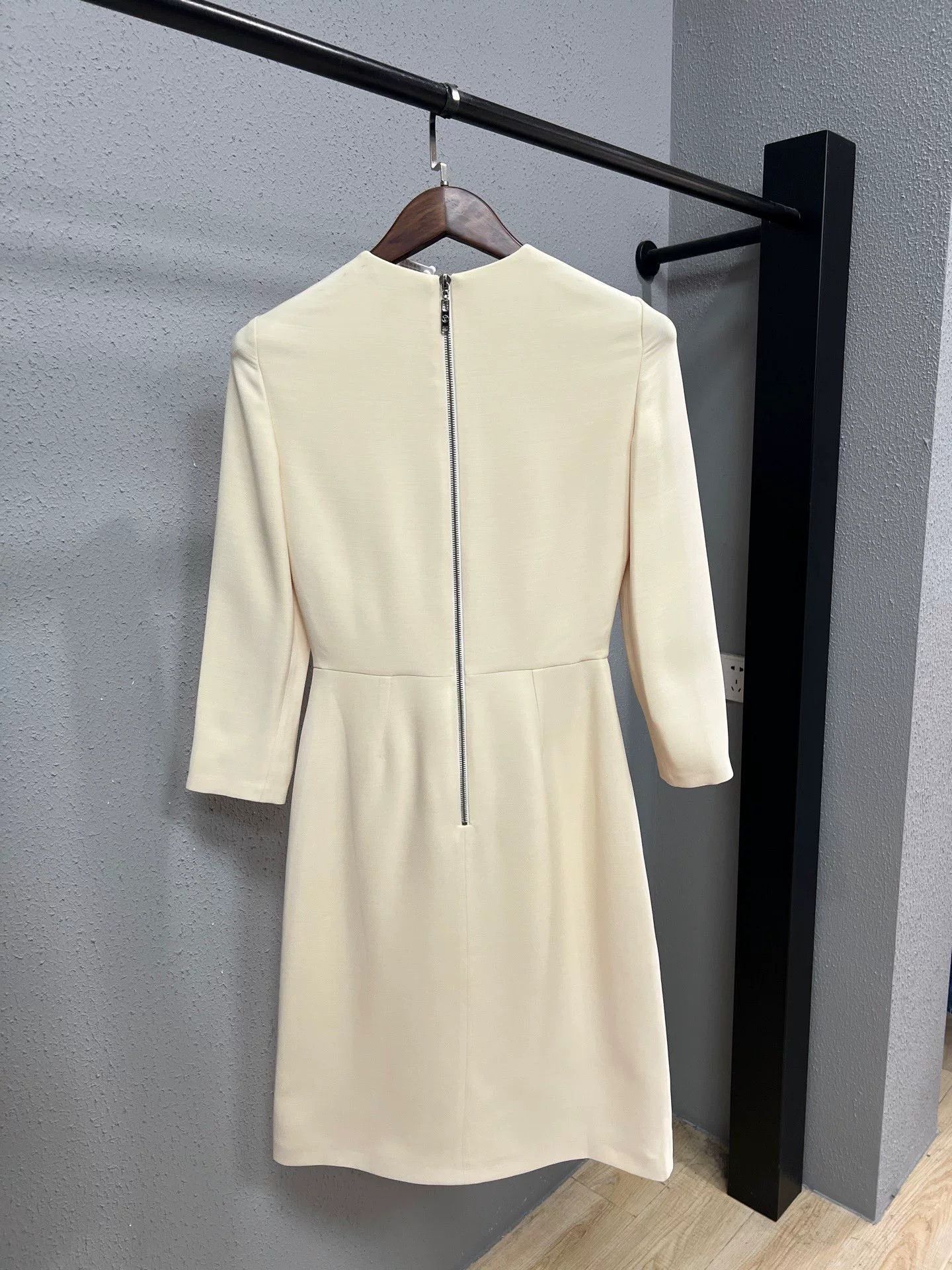 Louis Vuitton Louis Vuitton Runway Dress Size XXS / US 00 / IT 34 - 2 Thumbnail