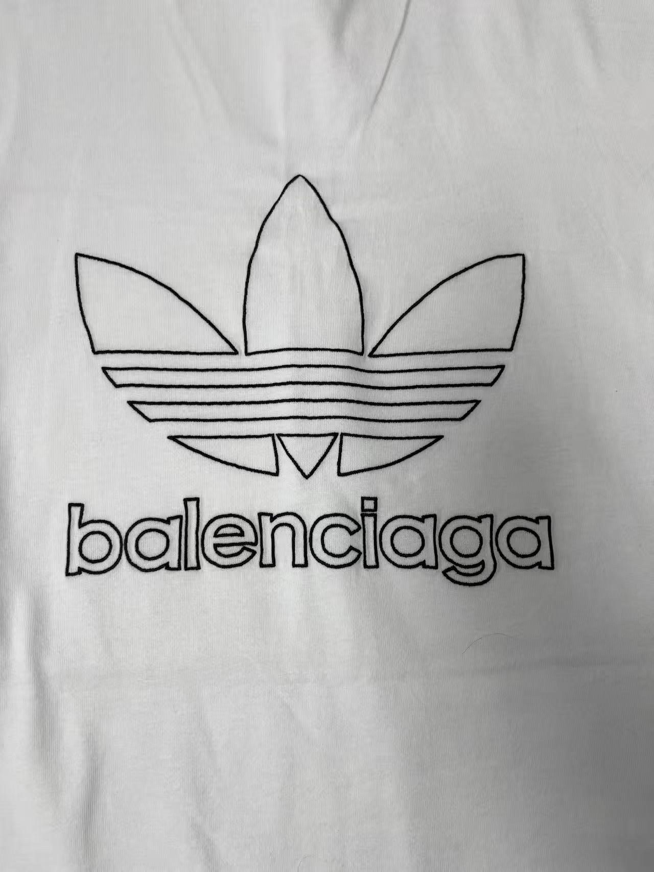 Balenciaga Balenciaga Logo Print Crewneck Short Sleeve T-Shirt Size US M / EU 48-50 / 2 - 3 Thumbnail