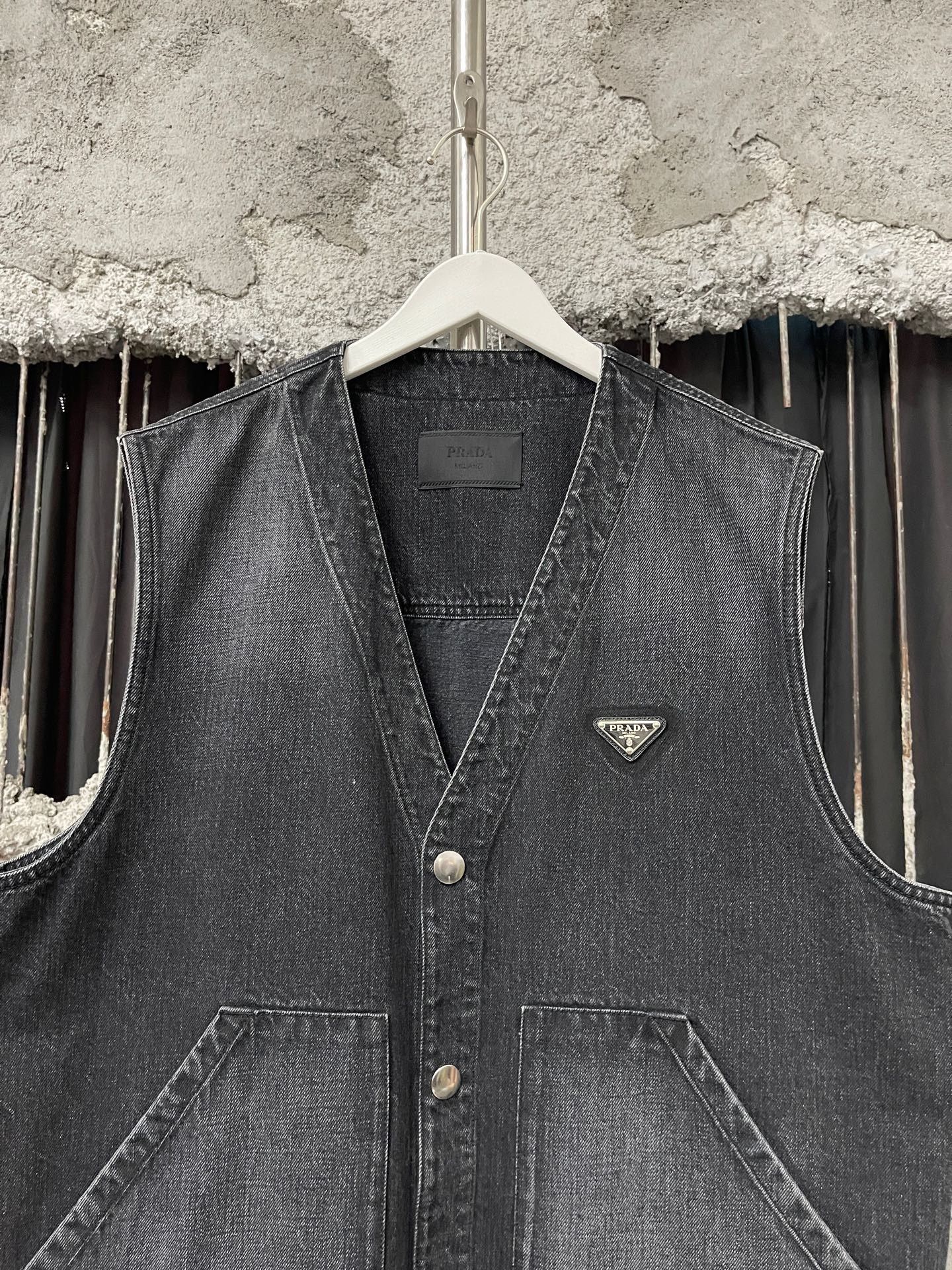 Prada Prada Triangle Logo Denim Vest Size US L / EU 52-54 / 3 - 3 Thumbnail