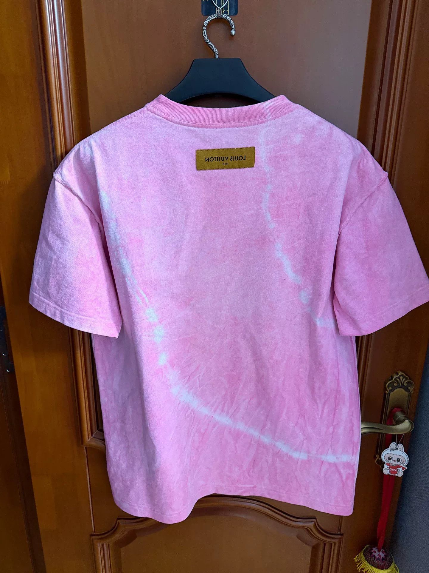 Louis Vuitton Louis Vuitton Pink Tie-Dye Short-Sleeve T-Shirt Size L / US 10 / IT 46 - 2 Thumbnail