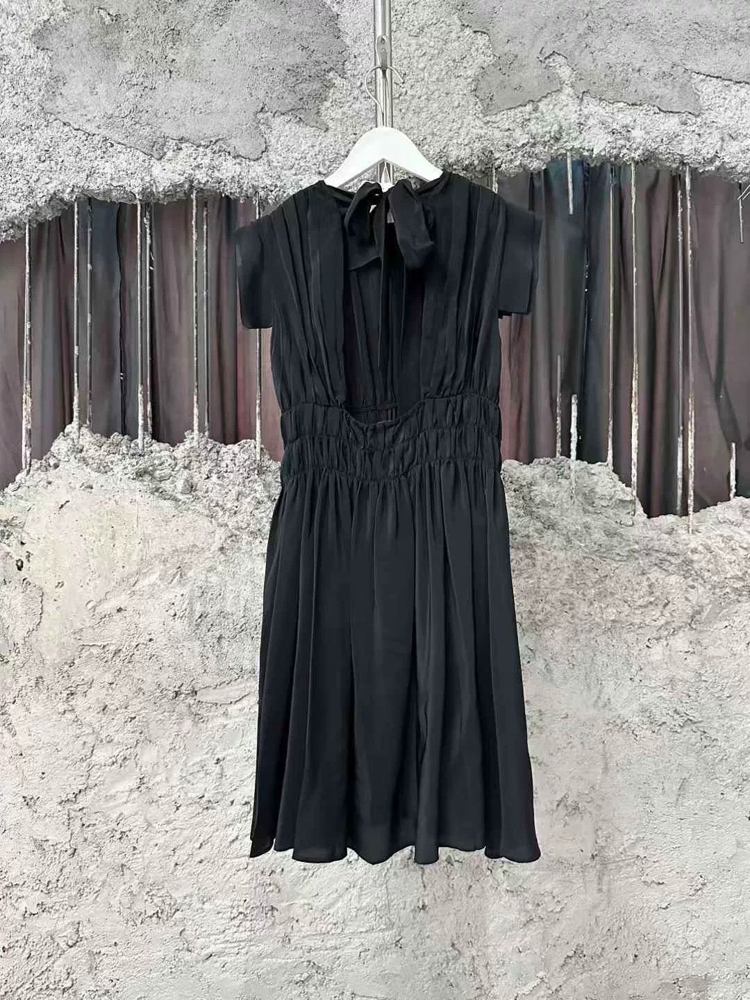 Miu Miu Miumiu Women's Dress Size S / US 4 / IT 40 - 2 Thumbnail