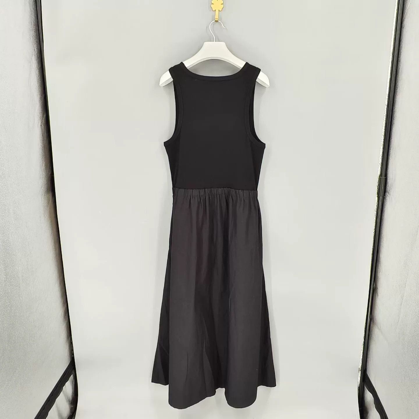 Moncler Moncler Waist Logo Spliced Dress Size M / US 6-8 / IT 42-44 - 2 Thumbnail