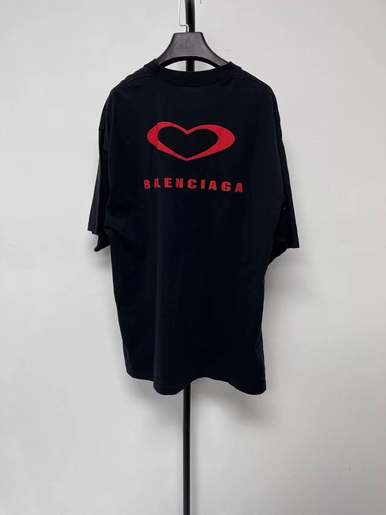 Balenciaga Balenciaga Crewneck Short-Sleeve Embroidered T-Shirt Size US L / EU 52-54 / 3 - 2 Thumbnail