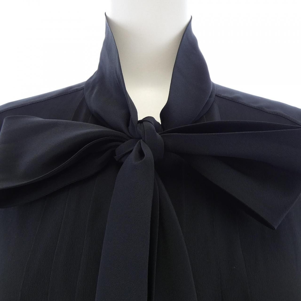 Louis Vuitton Louis Vuitton Louis Vuitton Dress Textile Dresses FSDR26PHK DUTY FREE for USA Size ONE SIZE - 5 Thumbnail