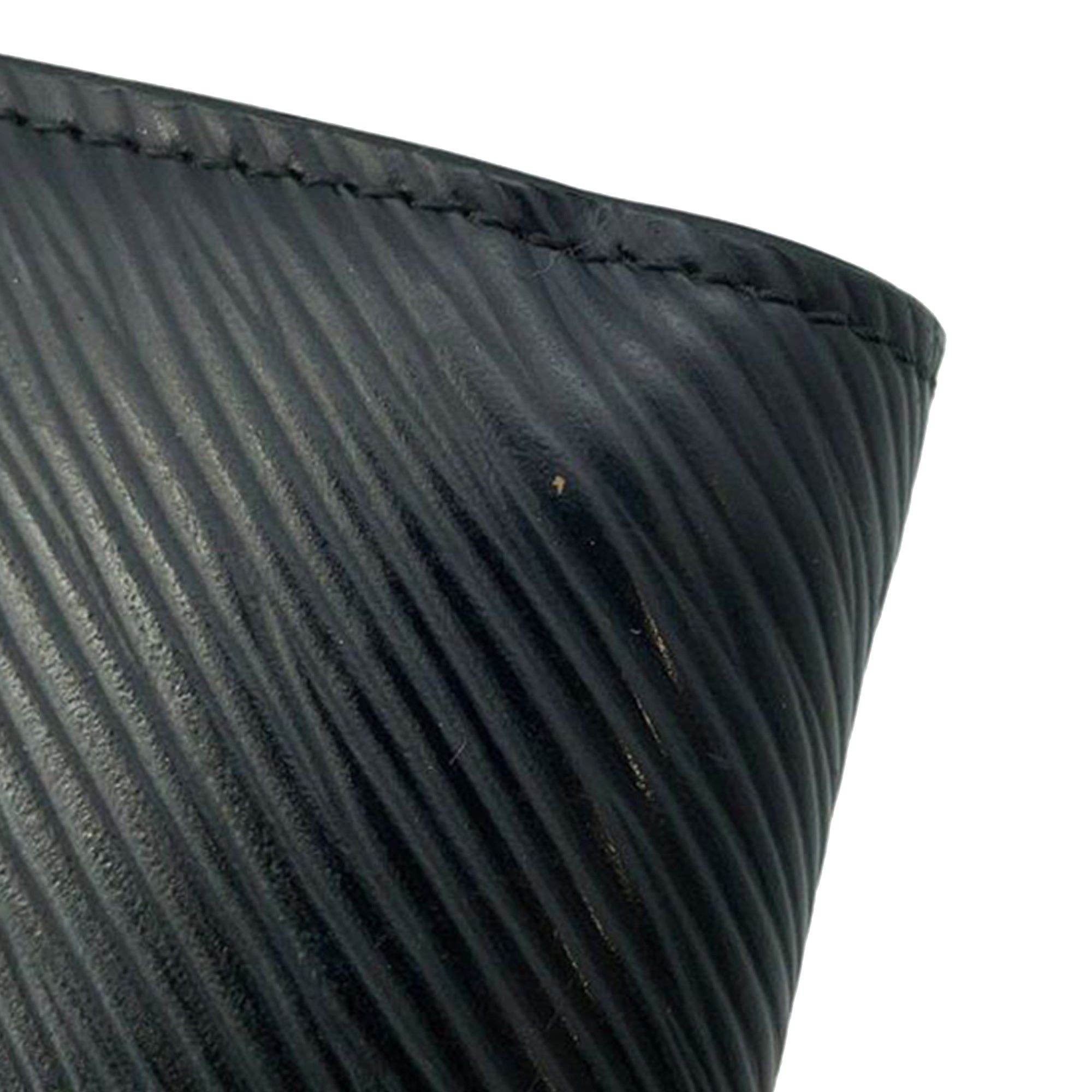 Epi Sequin Bird Twist Wallet On Chain