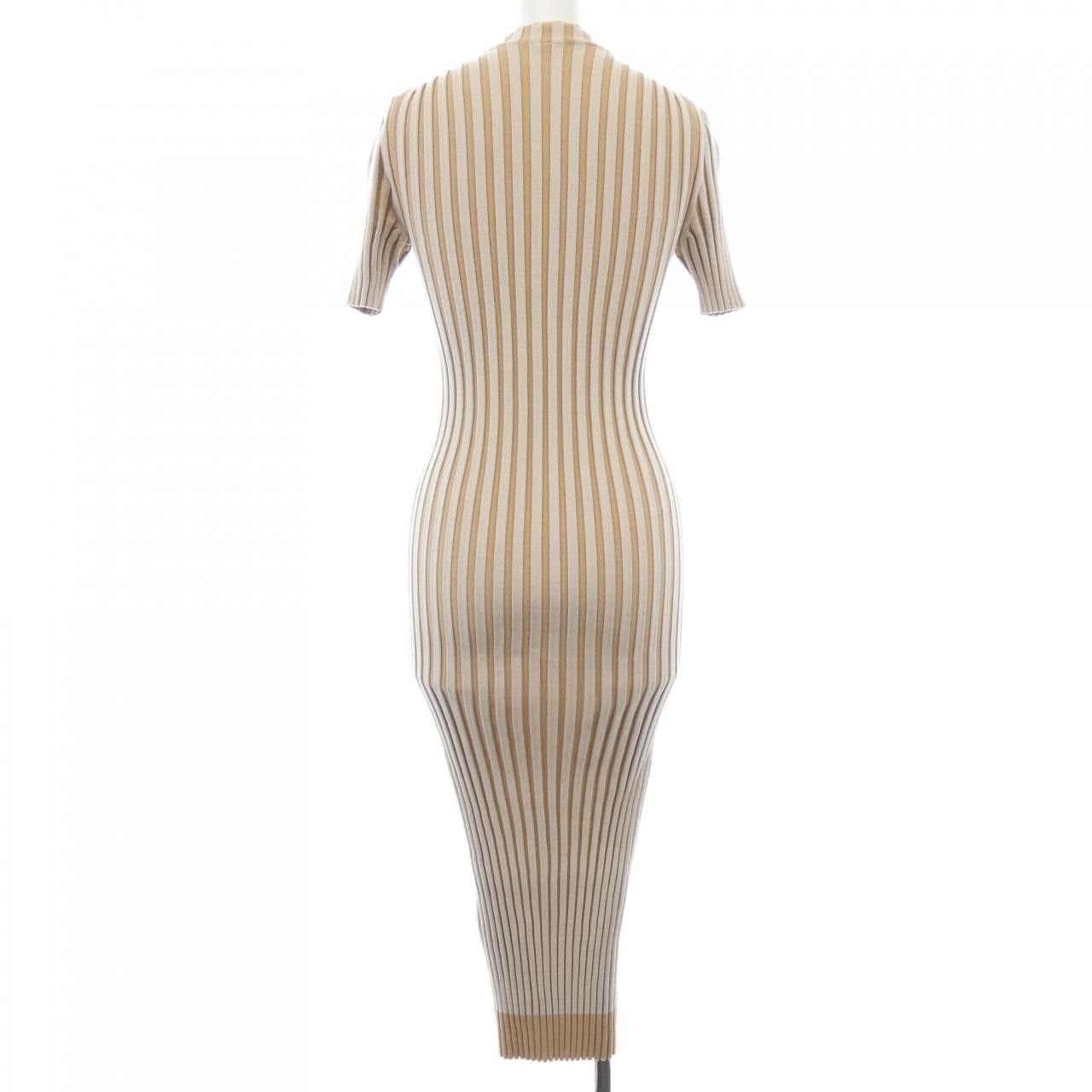 Fendi Fendi Fendi Dress Textile Dresses F2DC76 ARV3 DUTY FREE for USA Size ONE SIZE - 2 Thumbnail