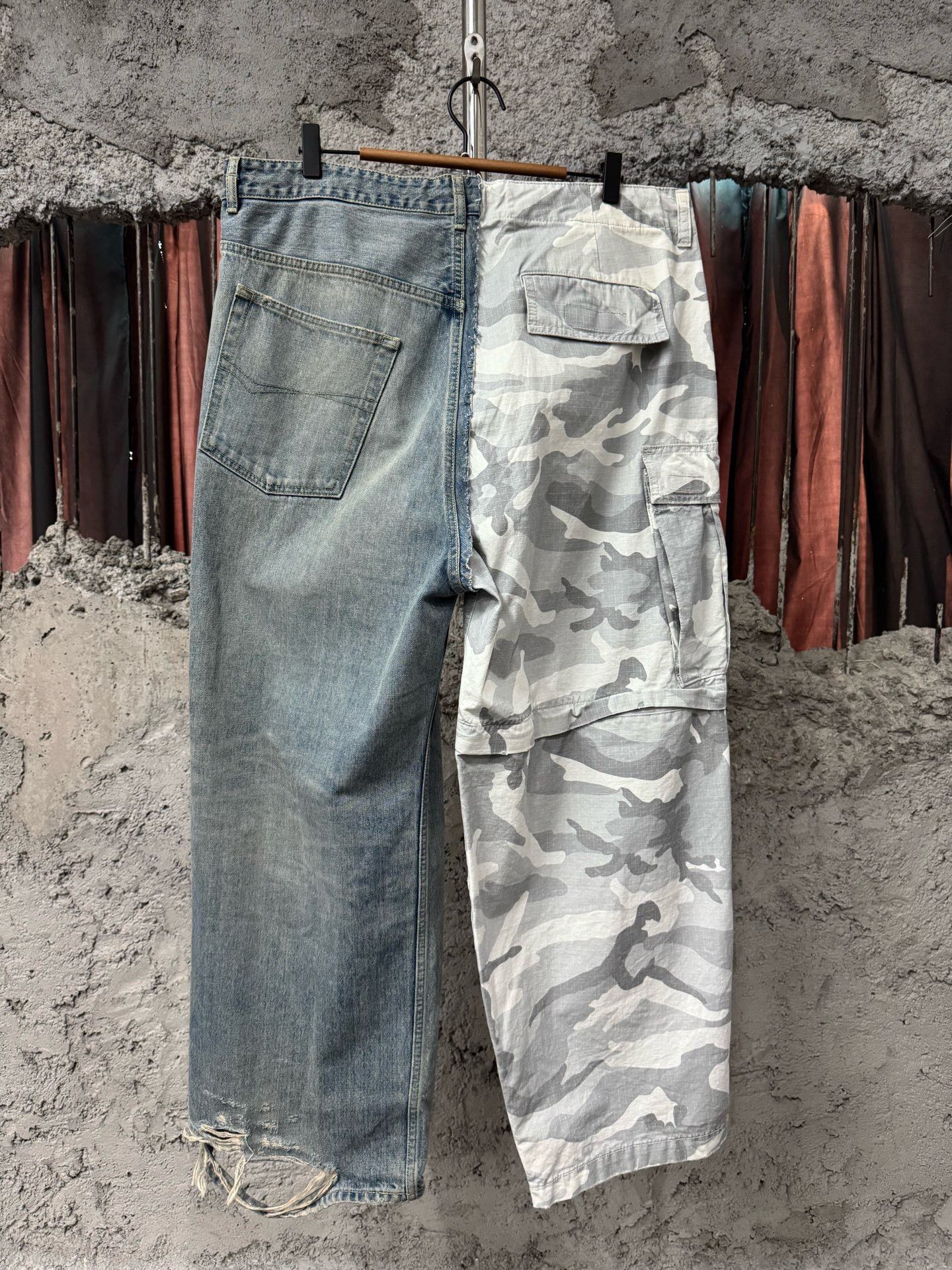 Balenciaga Balenciaga Camo Patchwork Denim Cargo Pants Size 22" - 2 Thumbnail