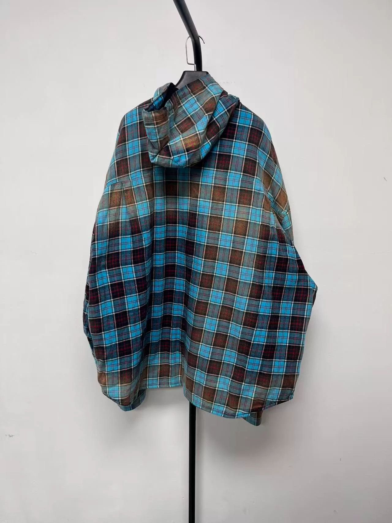 Balenciaga Balenciaga Gradient Plaid Hooded Shirt Women Size S / US 4 / IT 40 - 2 Thumbnail