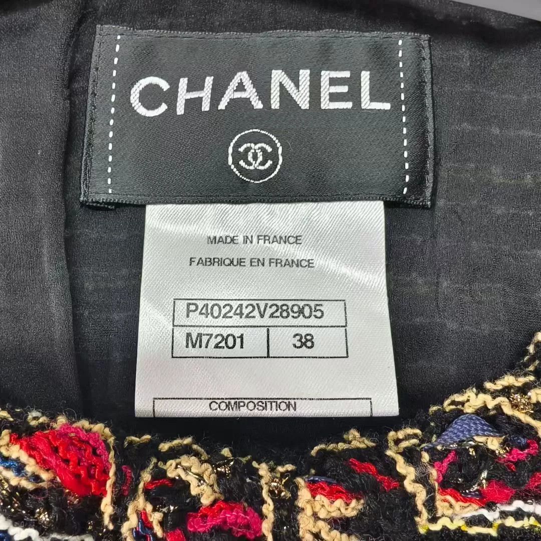 Chanel Chanel Gold Button Colorful Knit Dress Size S / US 4 / IT 40 - 4 Thumbnail